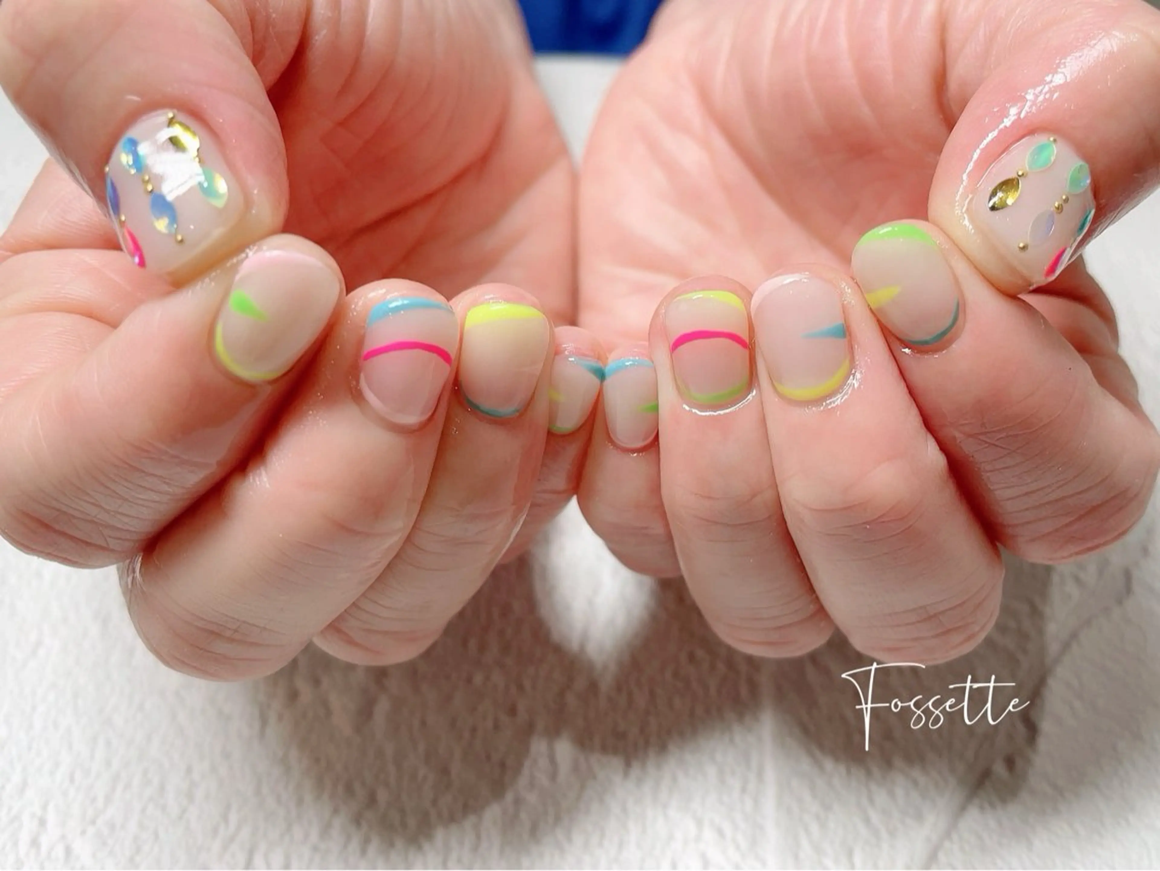 ネイル ニュアンスネイル ショートネイル 夏ネイル nailsalon Fossetteのネイルデザイン