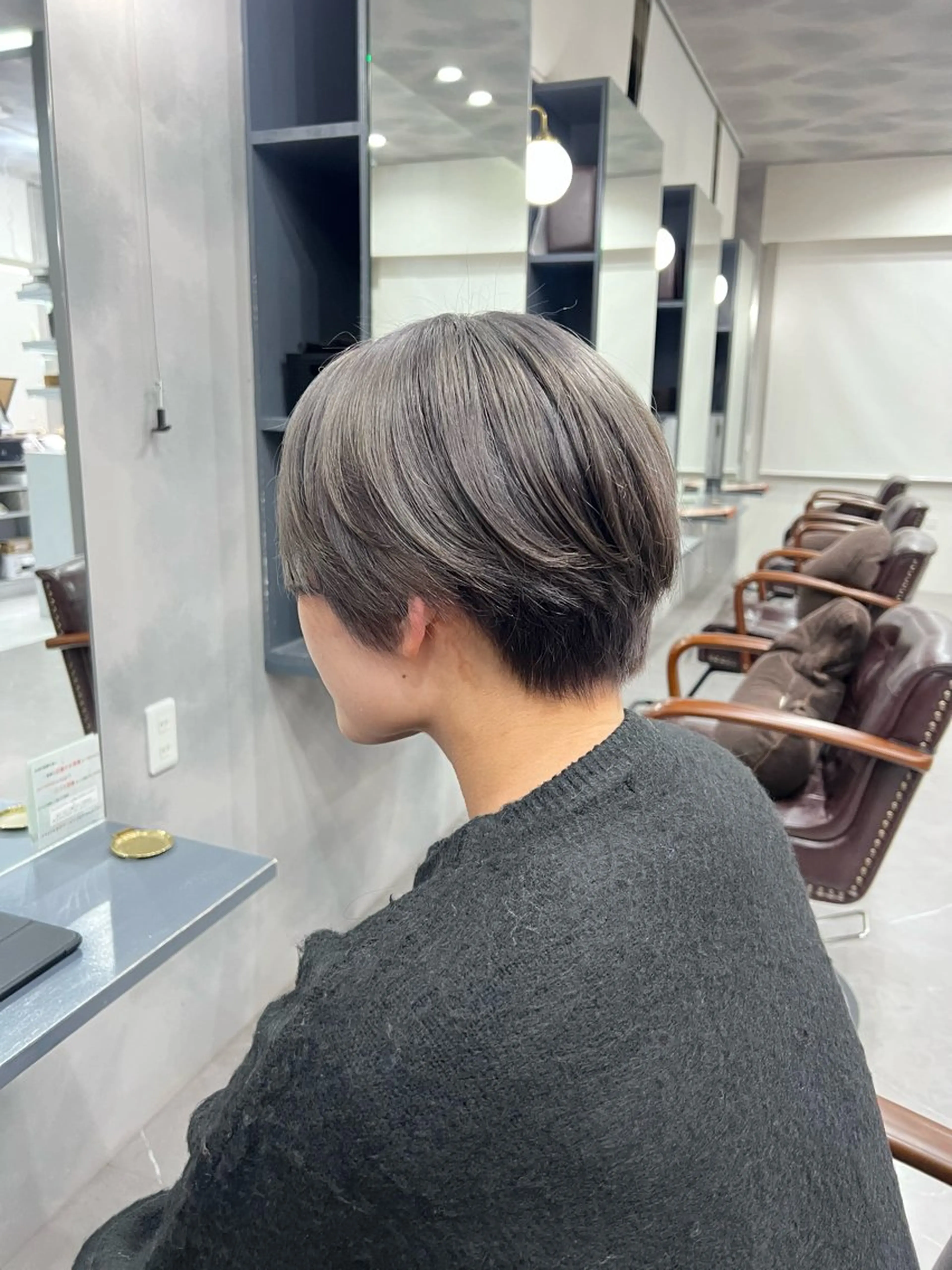 ショート カラー ヘアカラー 佐藤 玲杏のヘアスタイル