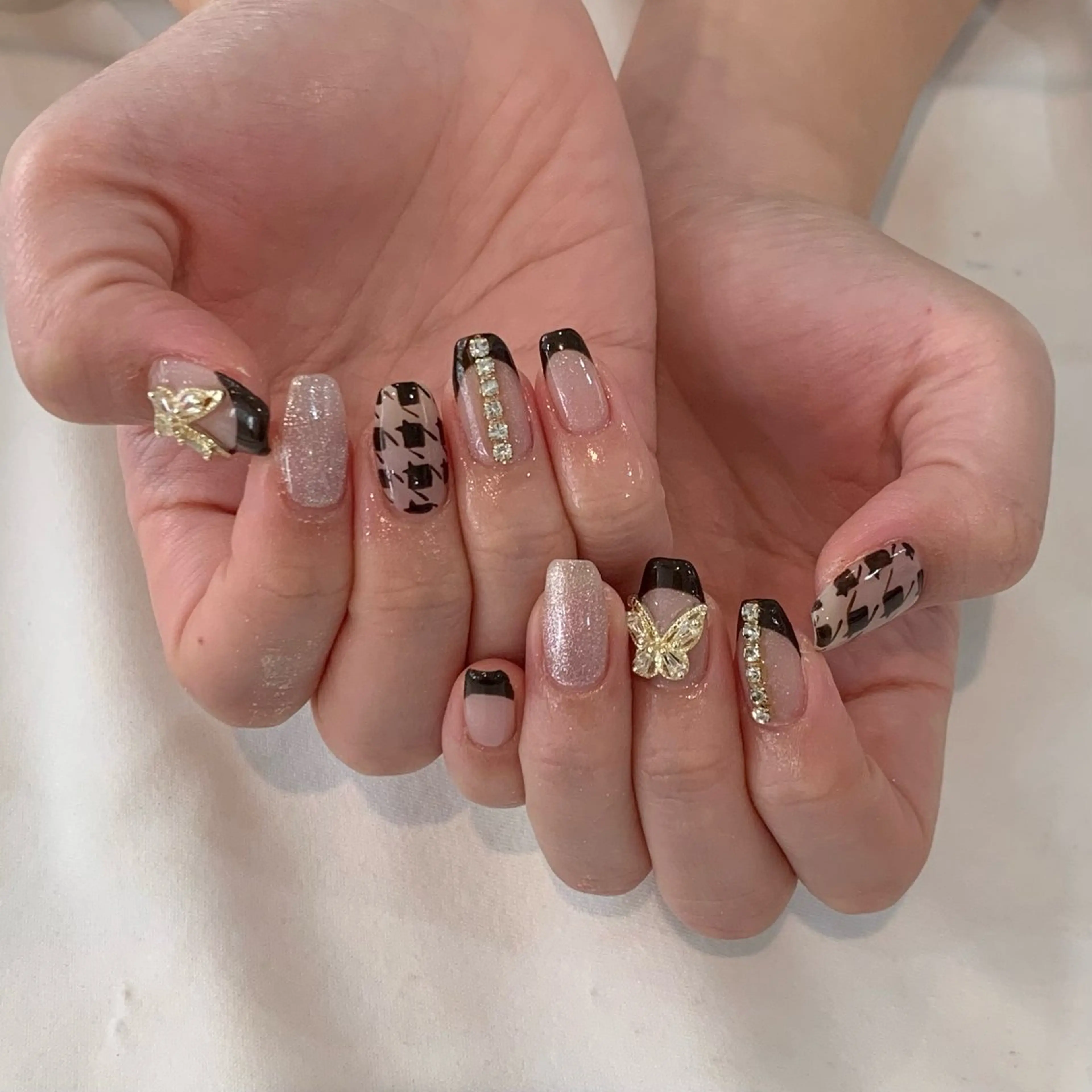 ネイル ハンドネイル . Natsumiのネイルデザイン