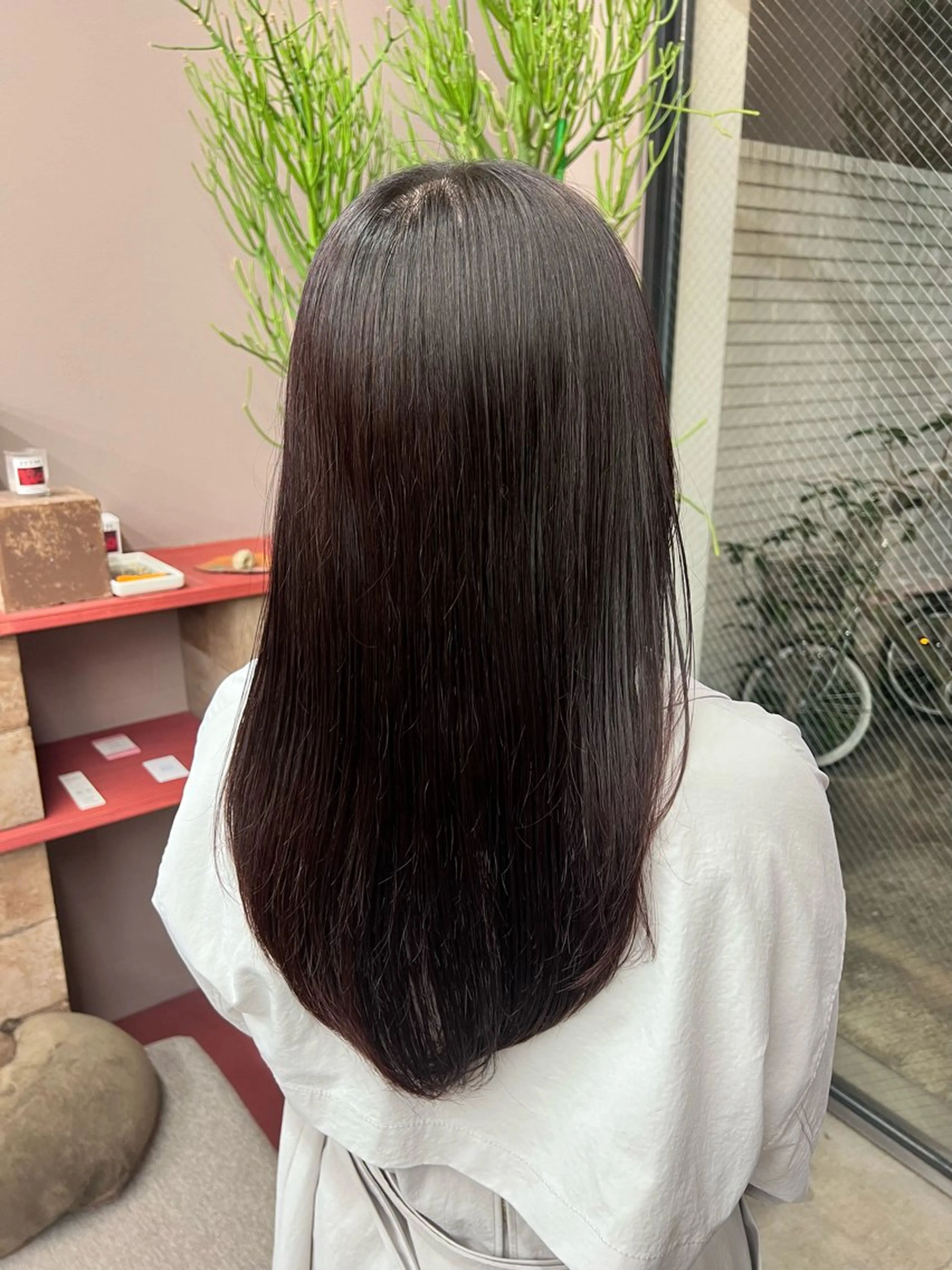 ロング カラー ブリーチ 透明感カラー ブリーチなしカラー ルビー カット ヘアカラー トリートメント Yuto /レイヤー、ウルフのヘアスタイル