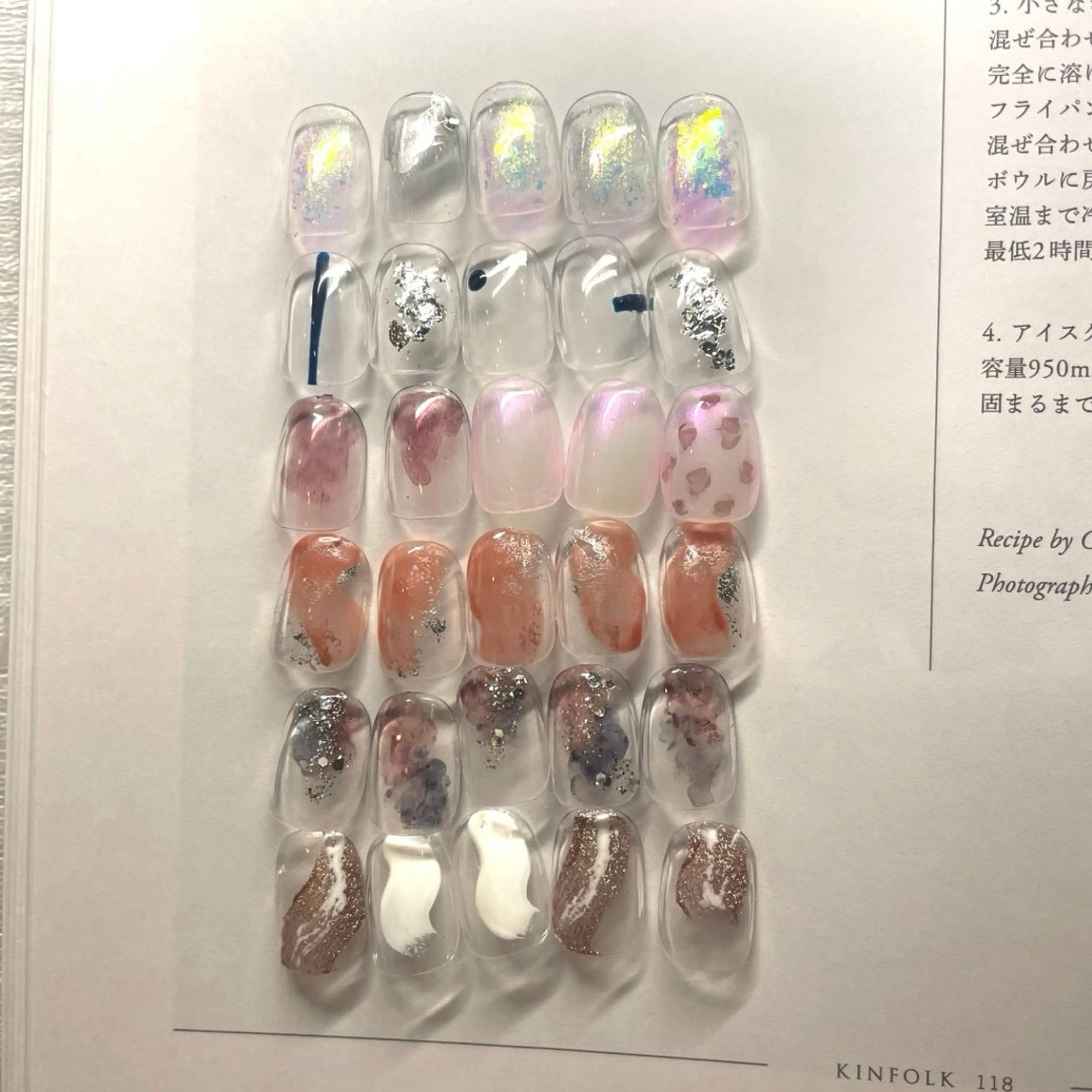 ネイル anyora nail salon所属・大人ワンホン キラキラ／Ayanoのネイルデザイン