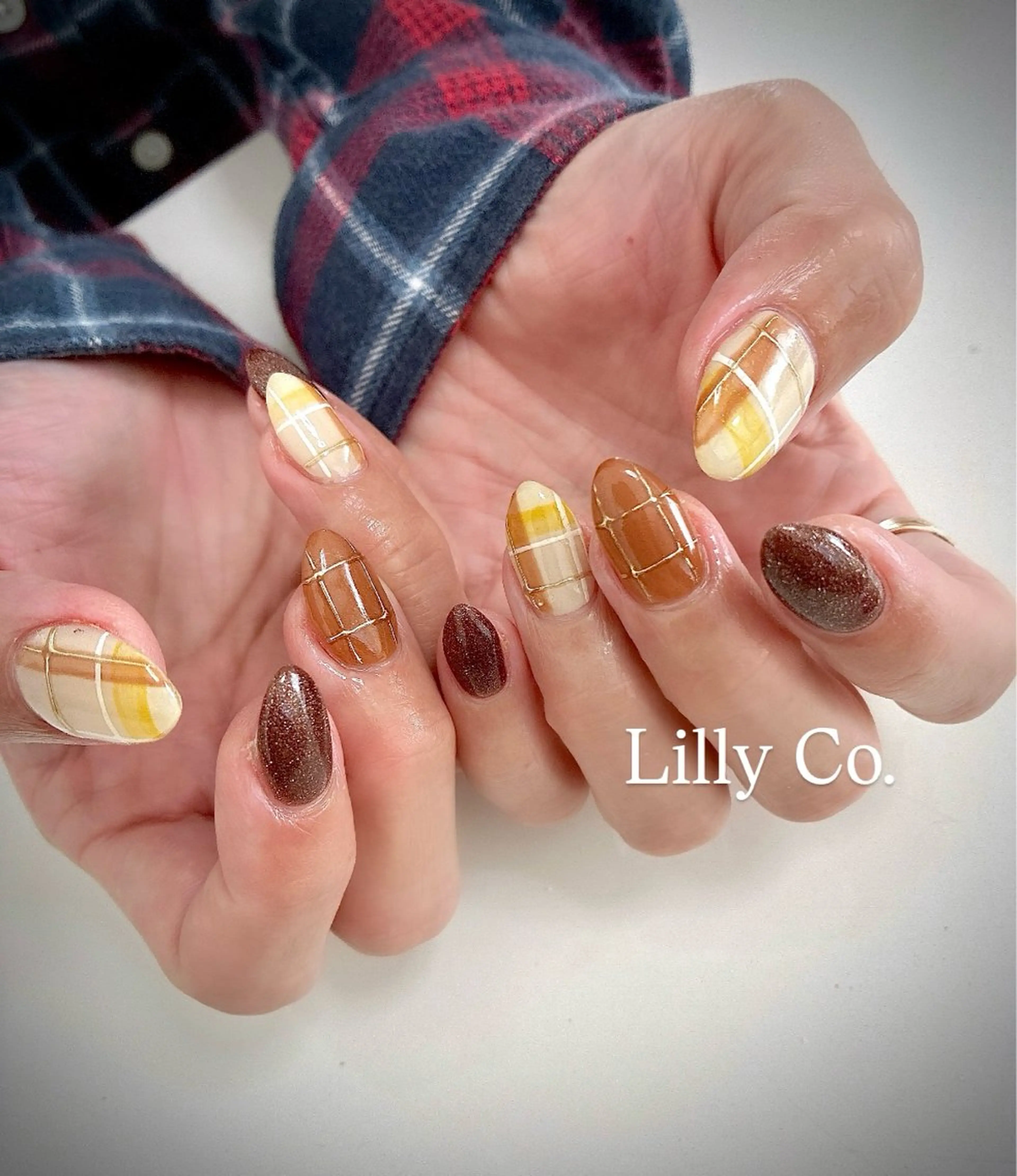 ネイル ハンドネイル ハンドケア Lilly Co.のネイルデザイン