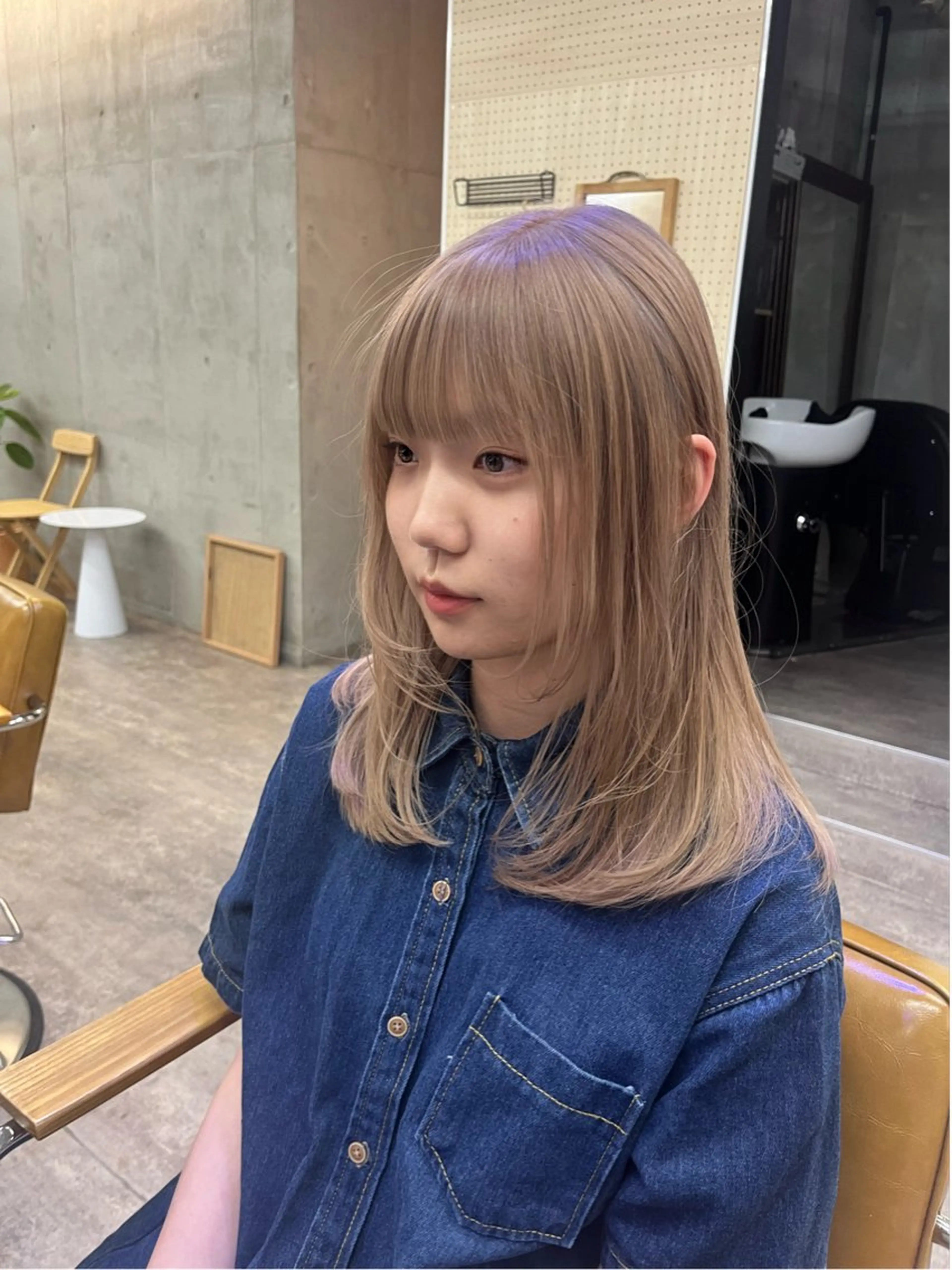 ミディアム カラー ベージュカラー ブリーチ ケアブリーチ 透明感カラー ダブルカラー SALT WATER所属・🤎𝐌𝐚𝐨⌇ お悩み解決美容師🤎のヘアスタイル