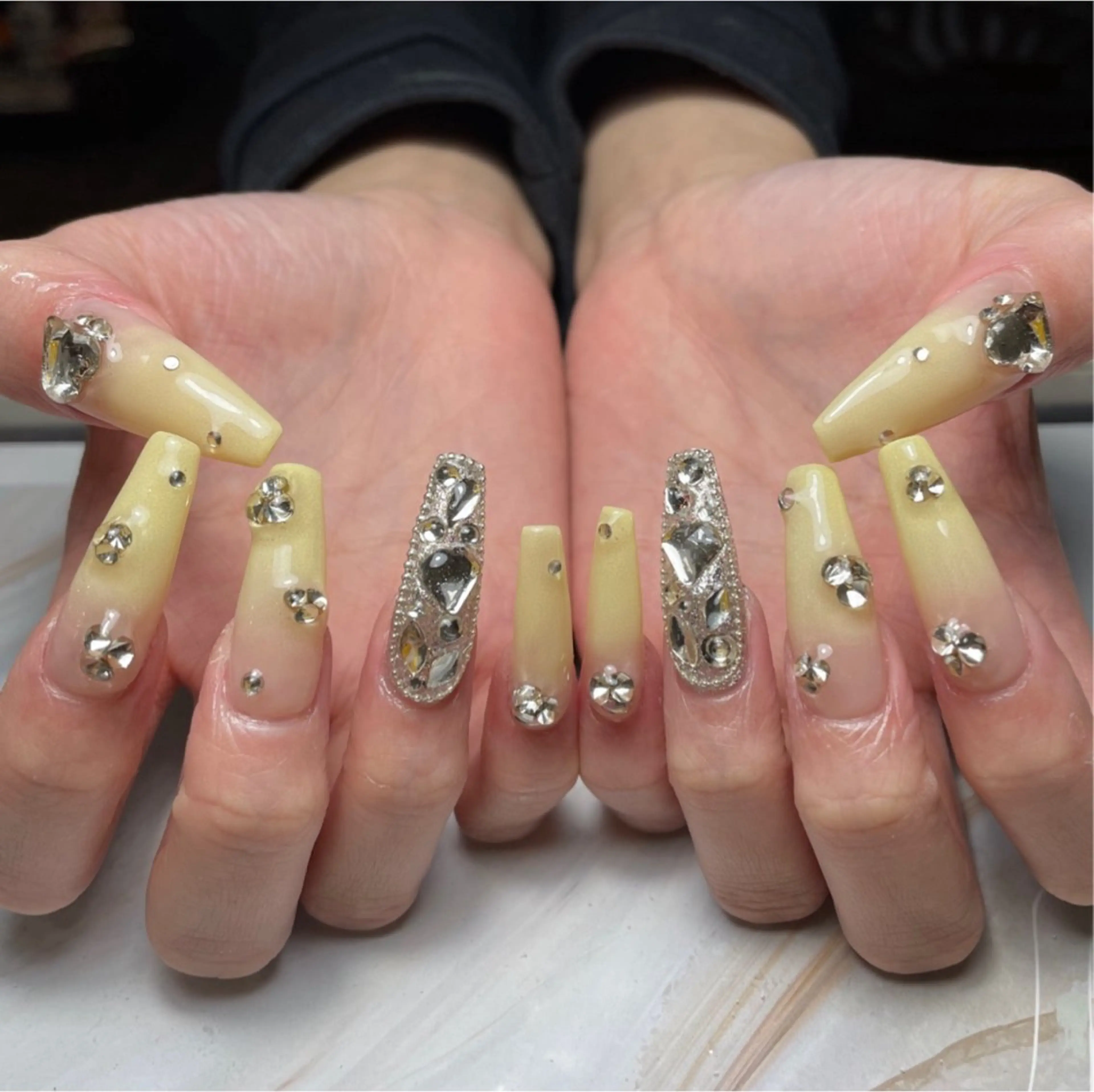 ネイル HIN NAILのネイルデザイン