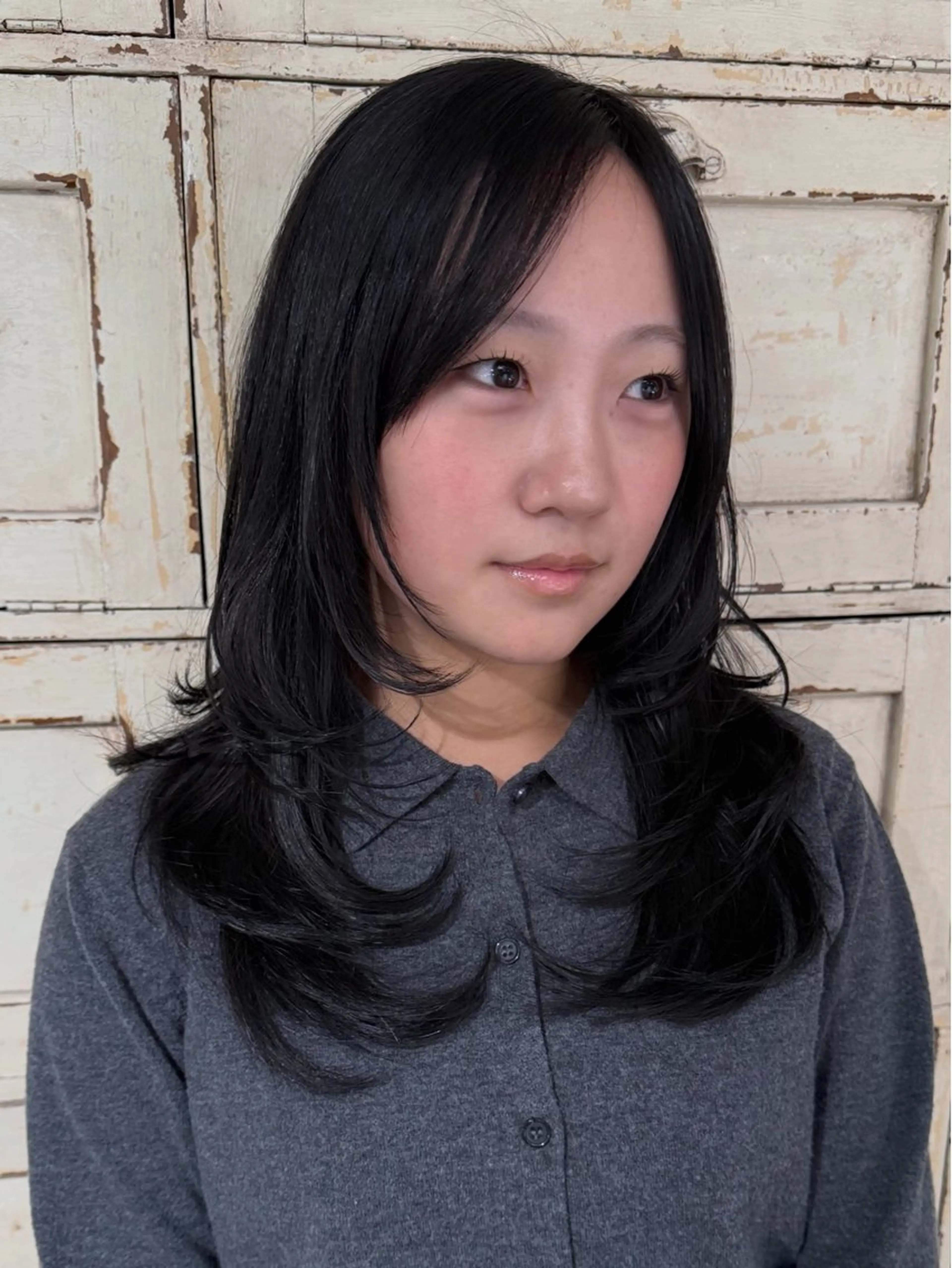 ロング カラー ロングレイヤー 透明感カラー ハッシュカット ハイレイヤー レイヤーカット カット ヘアカラー RorriM natsuのヘアスタイル