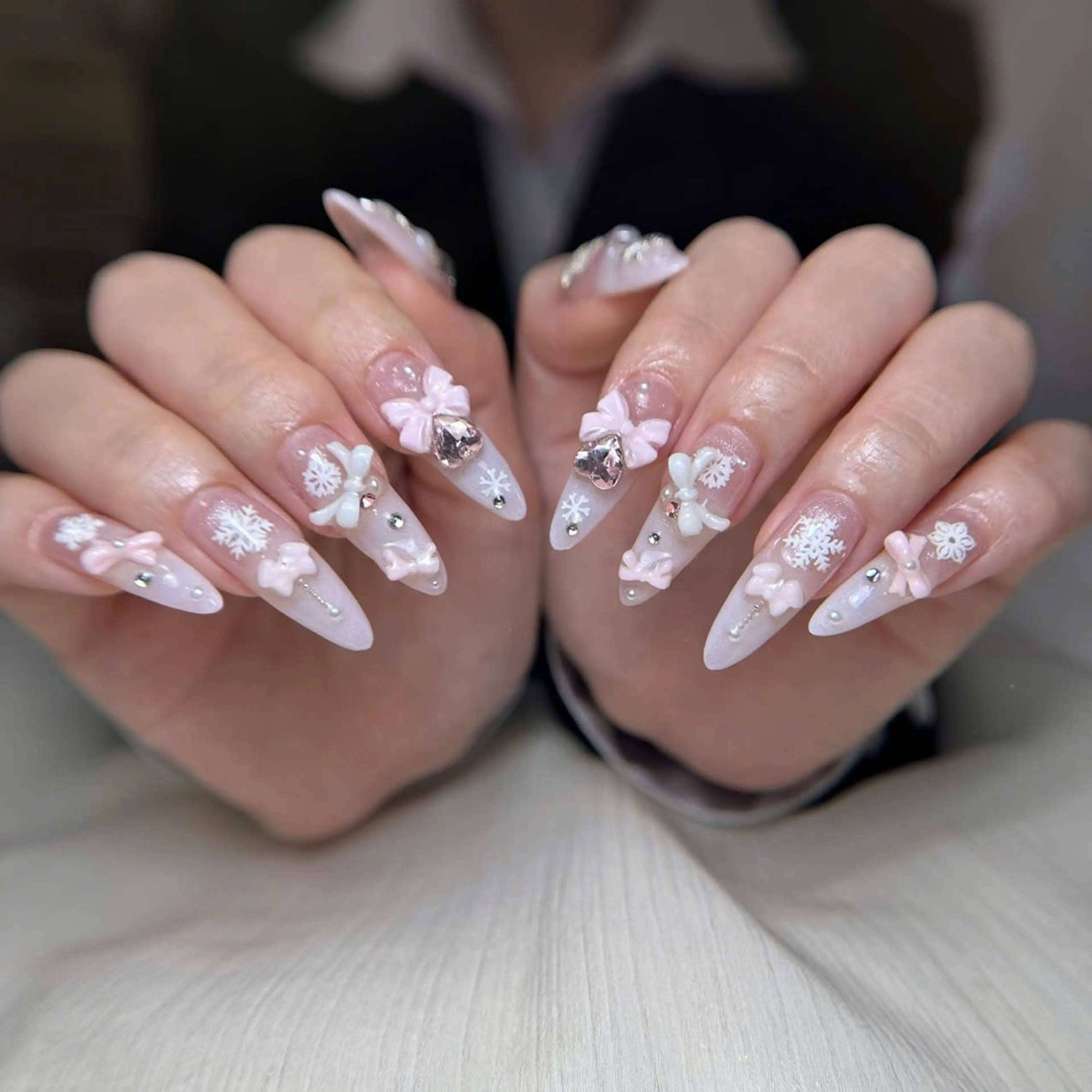 ネイル オーロラネイル 長さ出し フラッシュネイル フレンチネイル ジェルネイル Michi Nail Staffのネイルデザイン