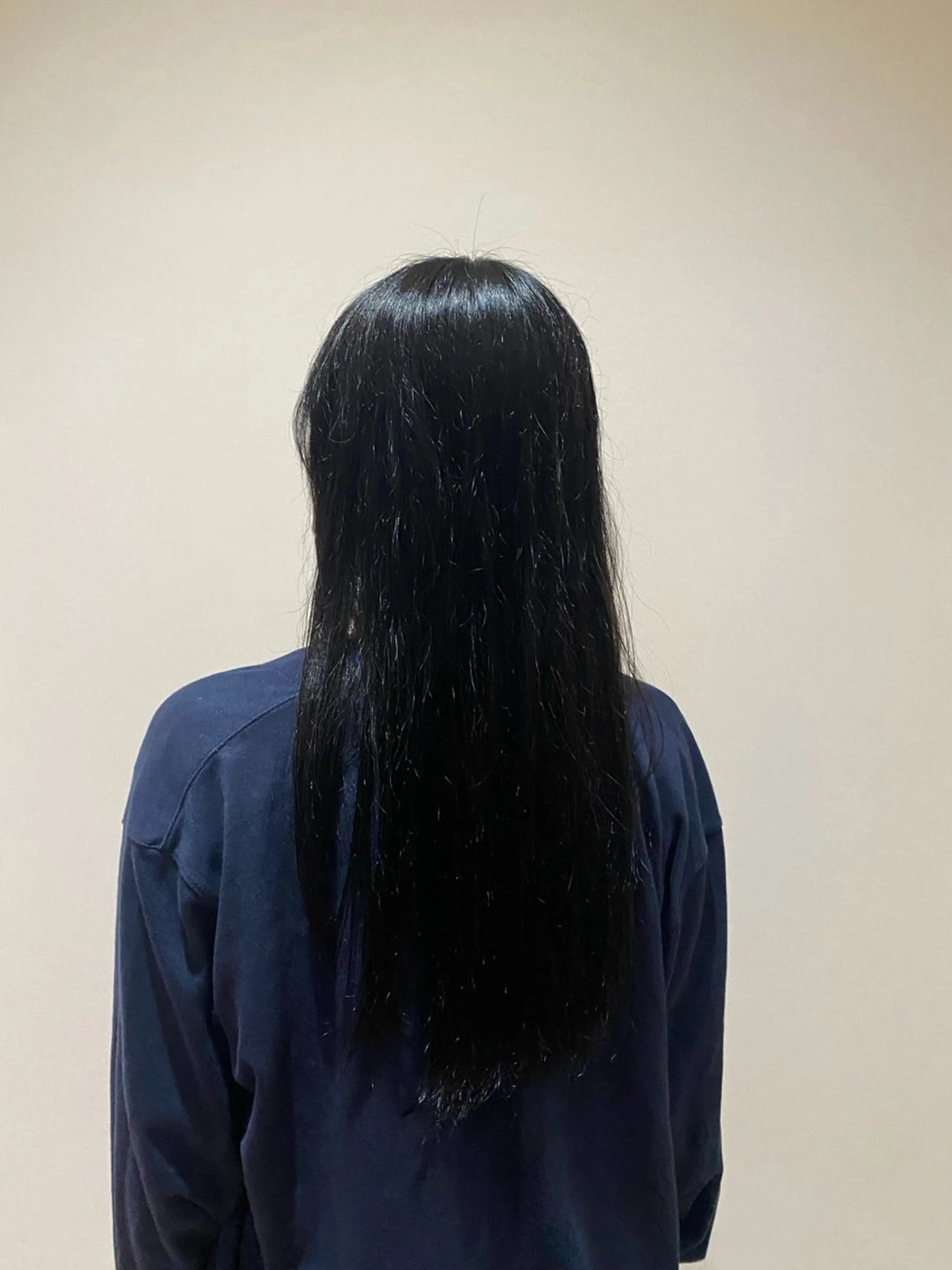 カラー 黒髪 ブルーカラー ブルーブラック HANA ☺︎のヘアスタイル