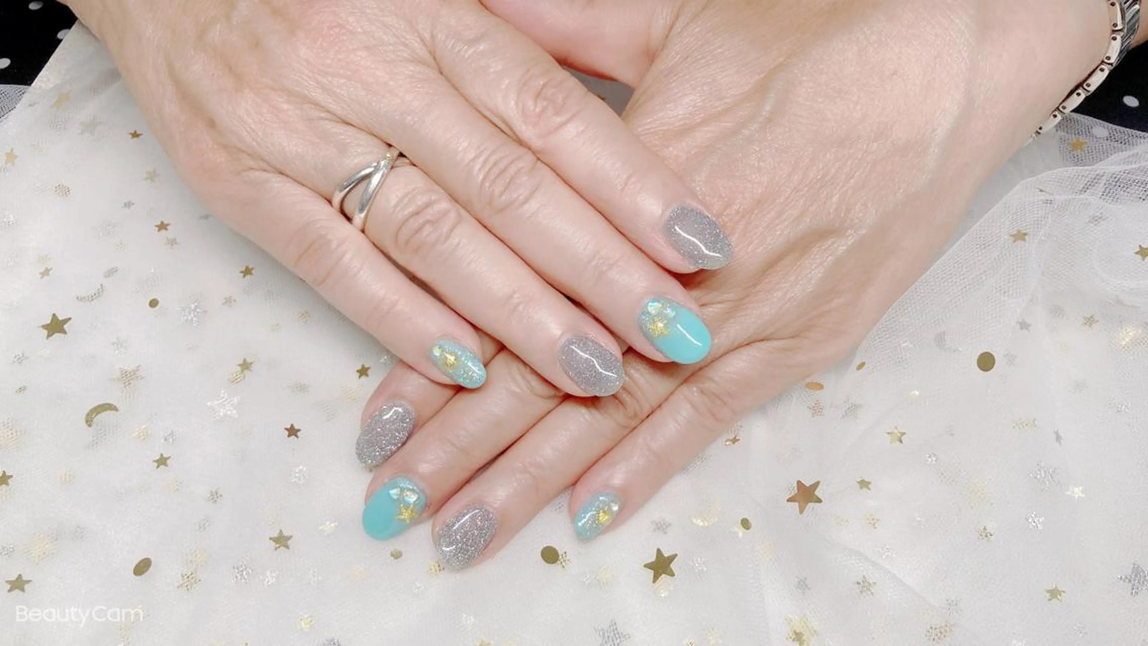 ネイル ewt miniのマツエク・マツパデザイン