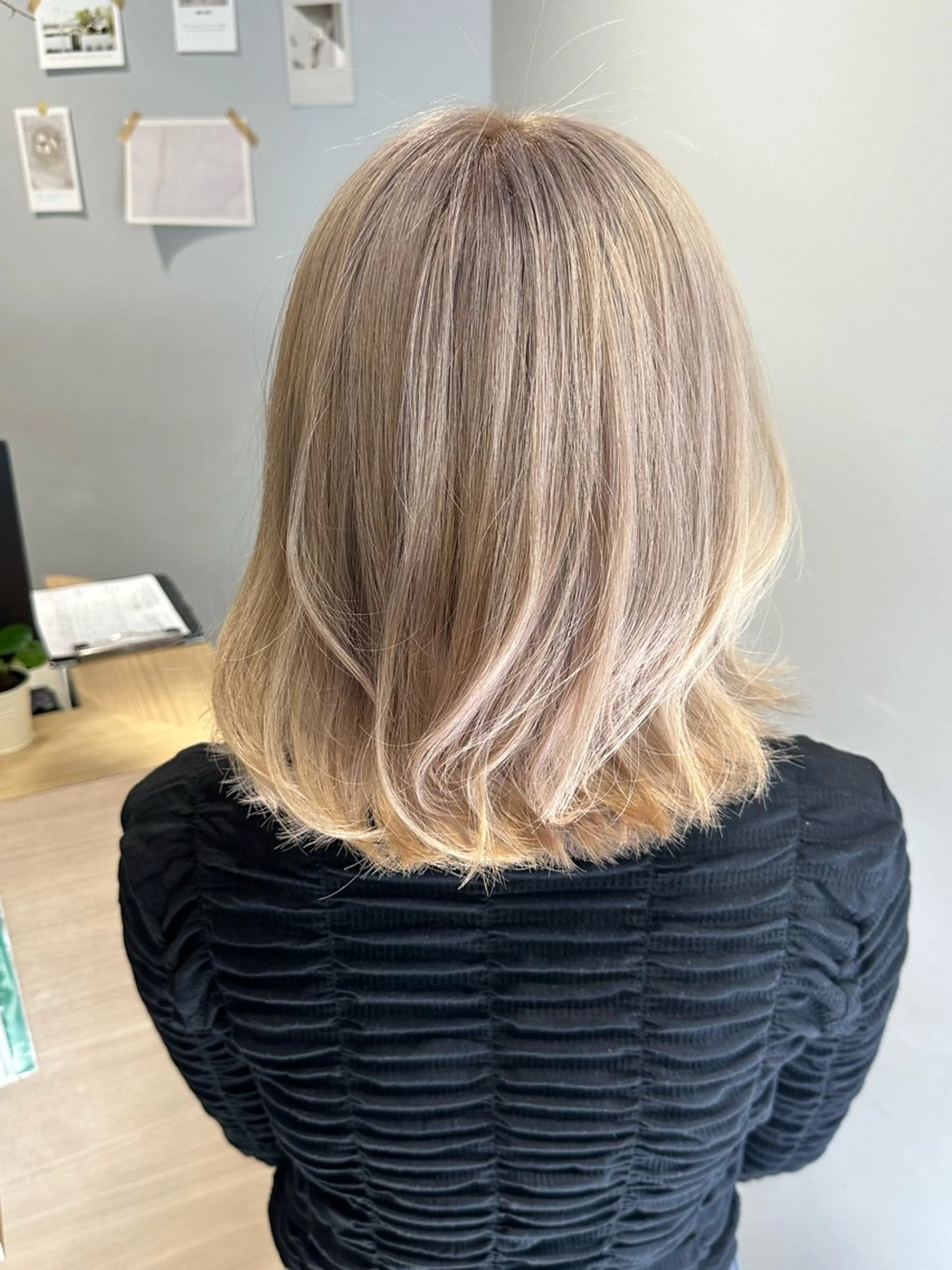 【ハイトーン/ブリーチ⭐️】ケアブリーチ配合ダブルカラー＋保湿ケアトリートメント付き🫧の写真