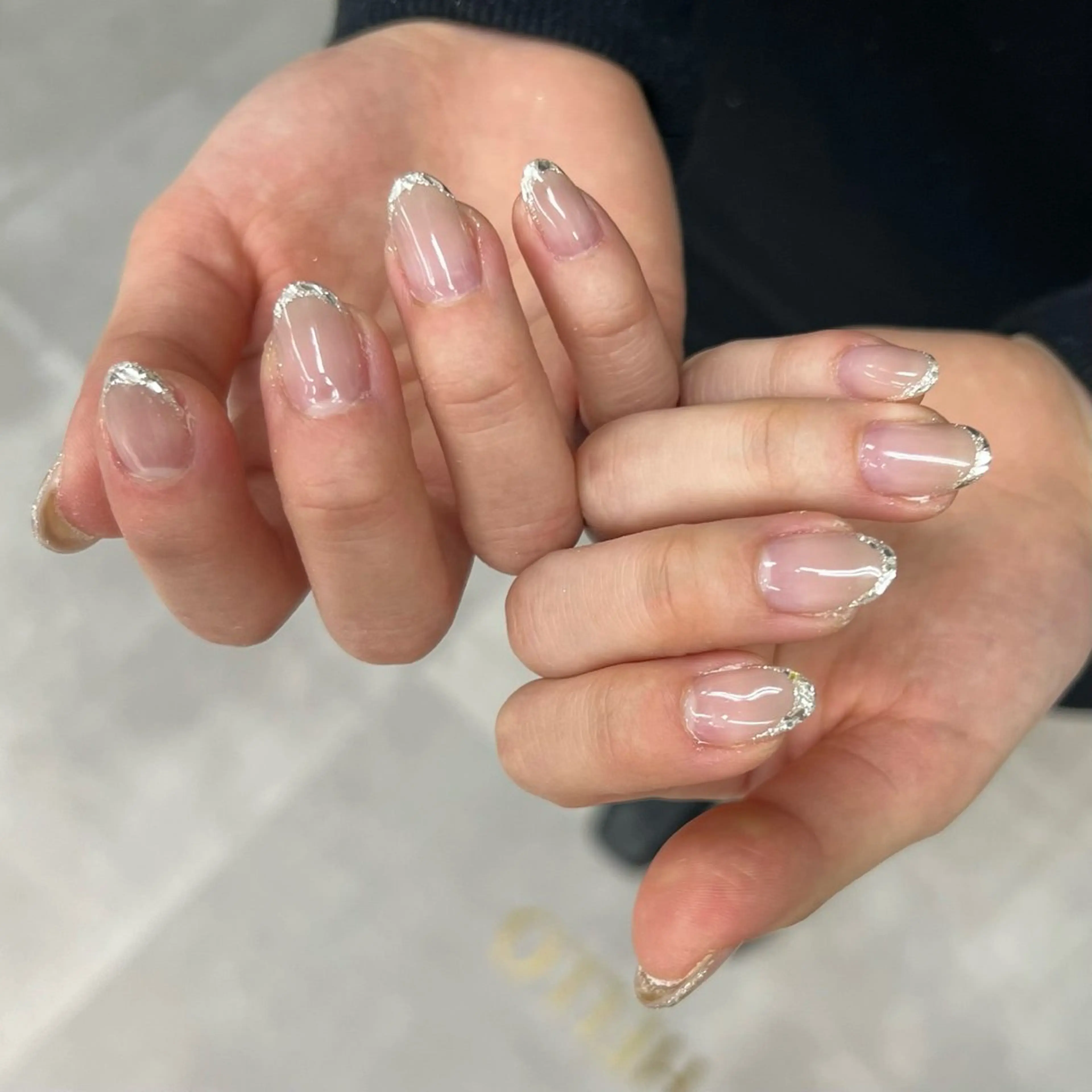 ネイル フレンチネイル ガラスフレンチ ハンドネイル 鈴木 優花のネイルデザイン