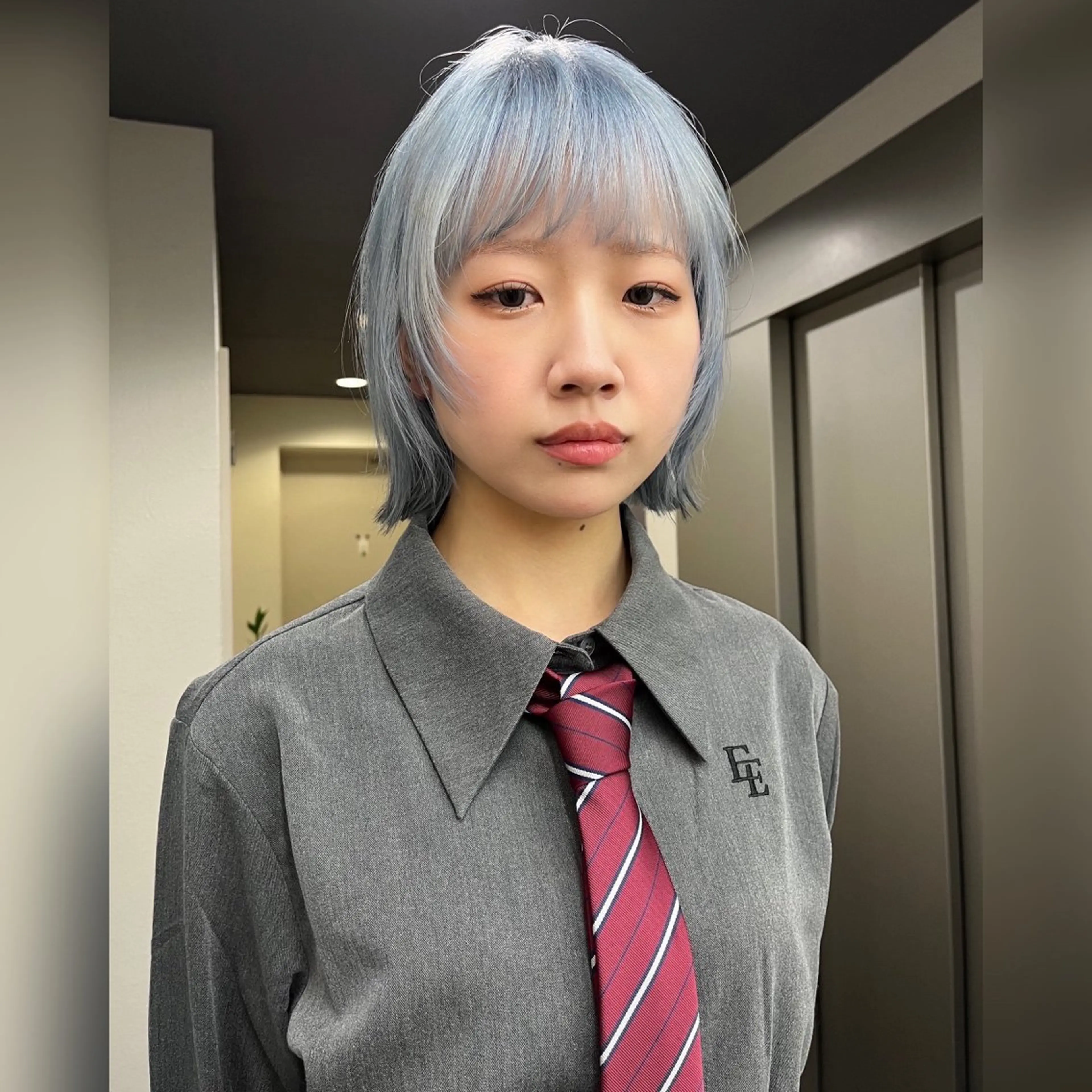 ショート カラー ムード造るハイトーン ケアブリーチ/ユウキのヘアスタイル