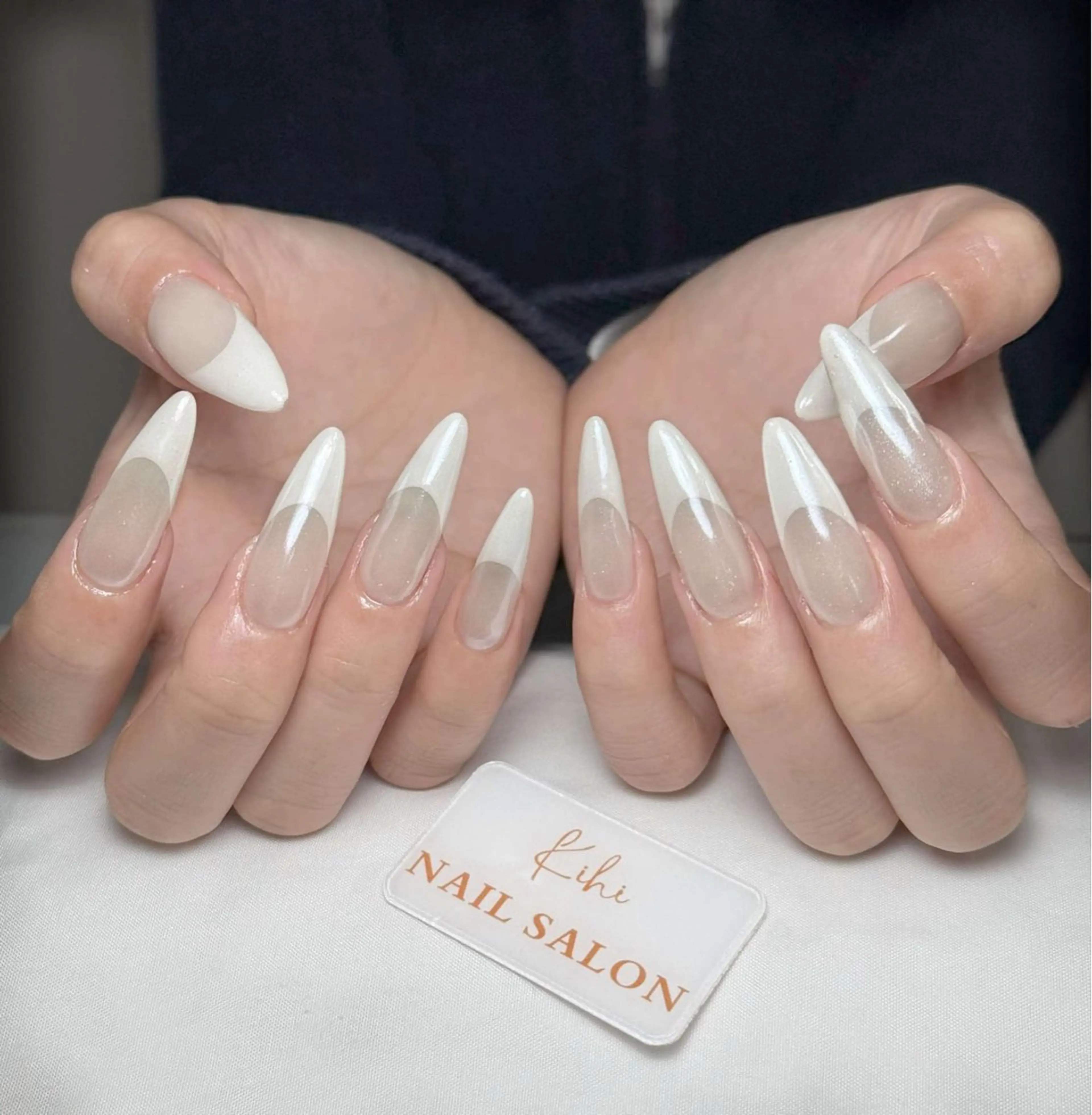 ネイル アートネイル フレンチネイル ジェルネイル グラデーション 韓国ネイル ハンドネイル 💕鈴木ユリ パラジェル/オフ無料のネイルデザイン