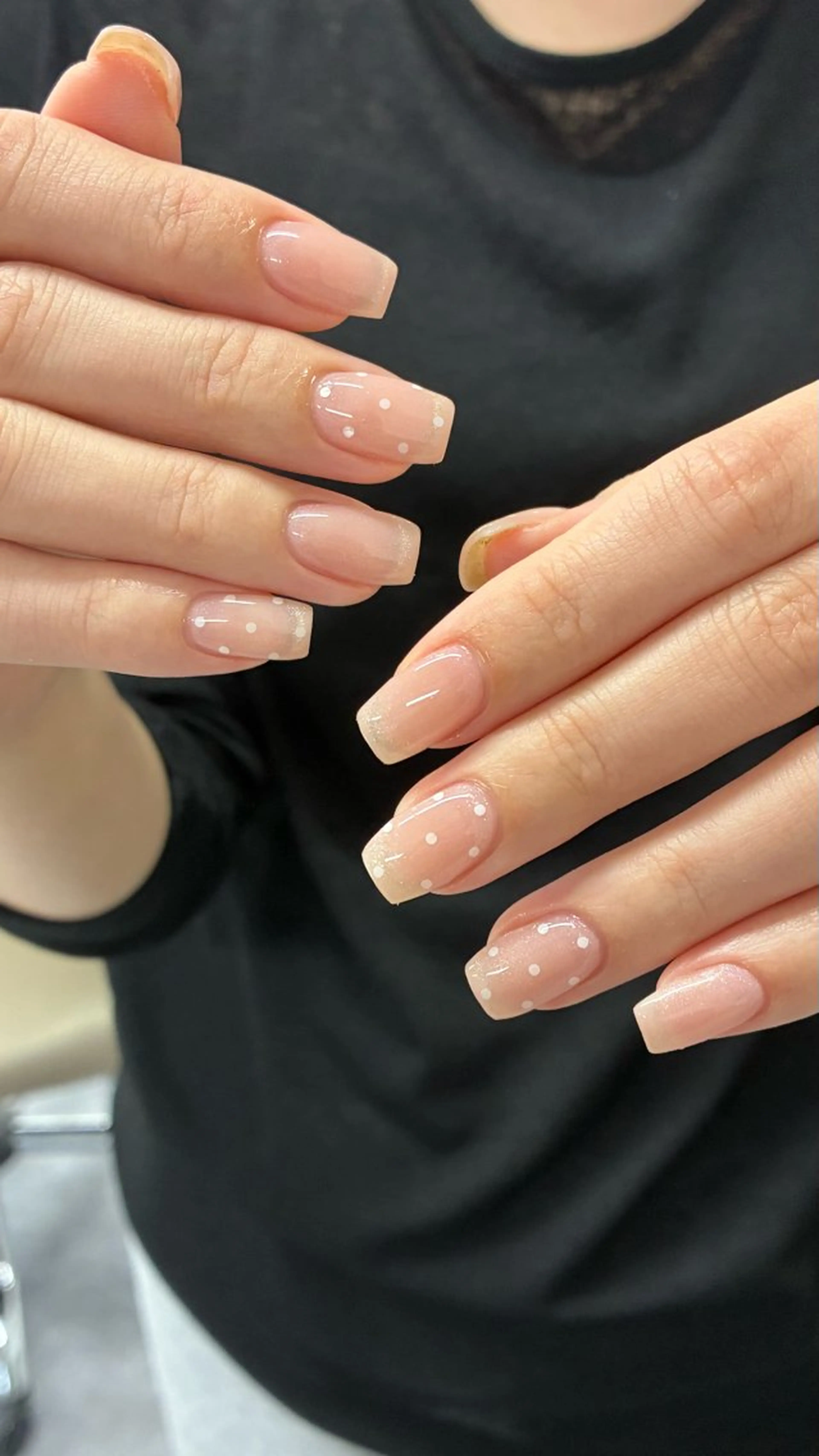 ネイル ドット キラキラネイル マグネットネイル オフィスネイル ワンカラーネイル ハンドネイル Risa 梅田/南森町ネイルのネイルデザイン
