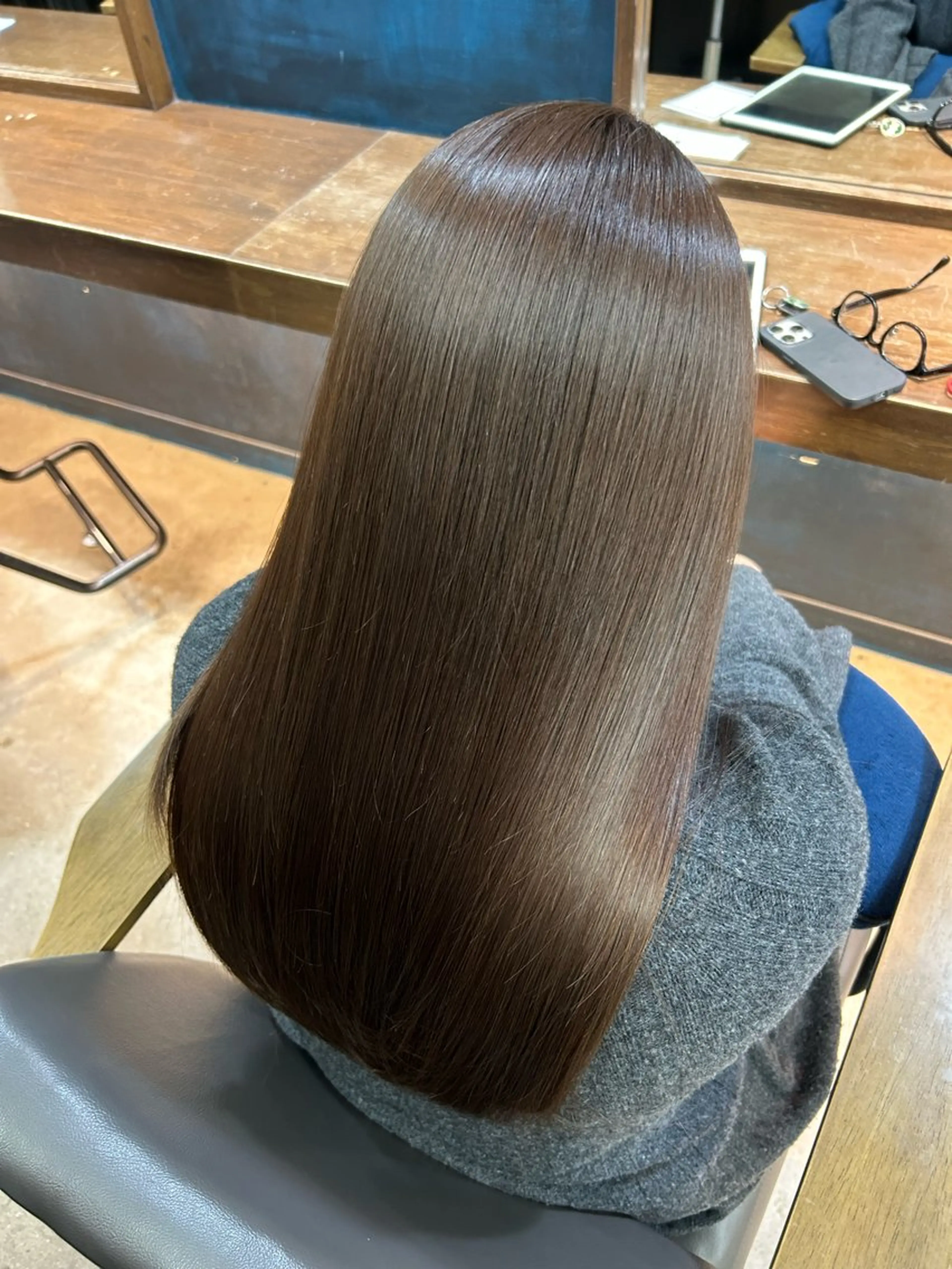 ロング ヘアカラー 井上 健斗のヘアスタイル