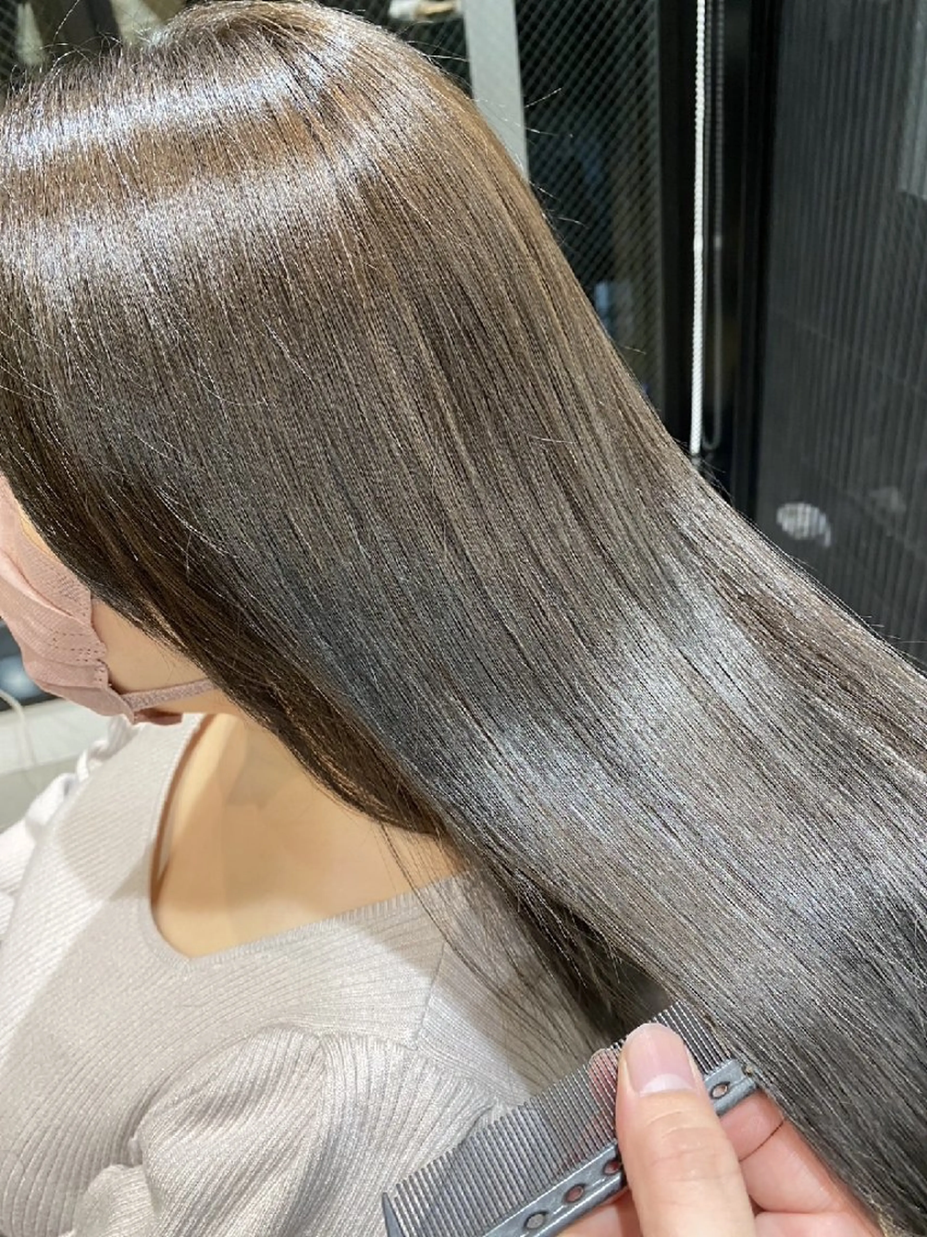 深夜まで営業中‼️ レム髪質改善のヘアスタイル