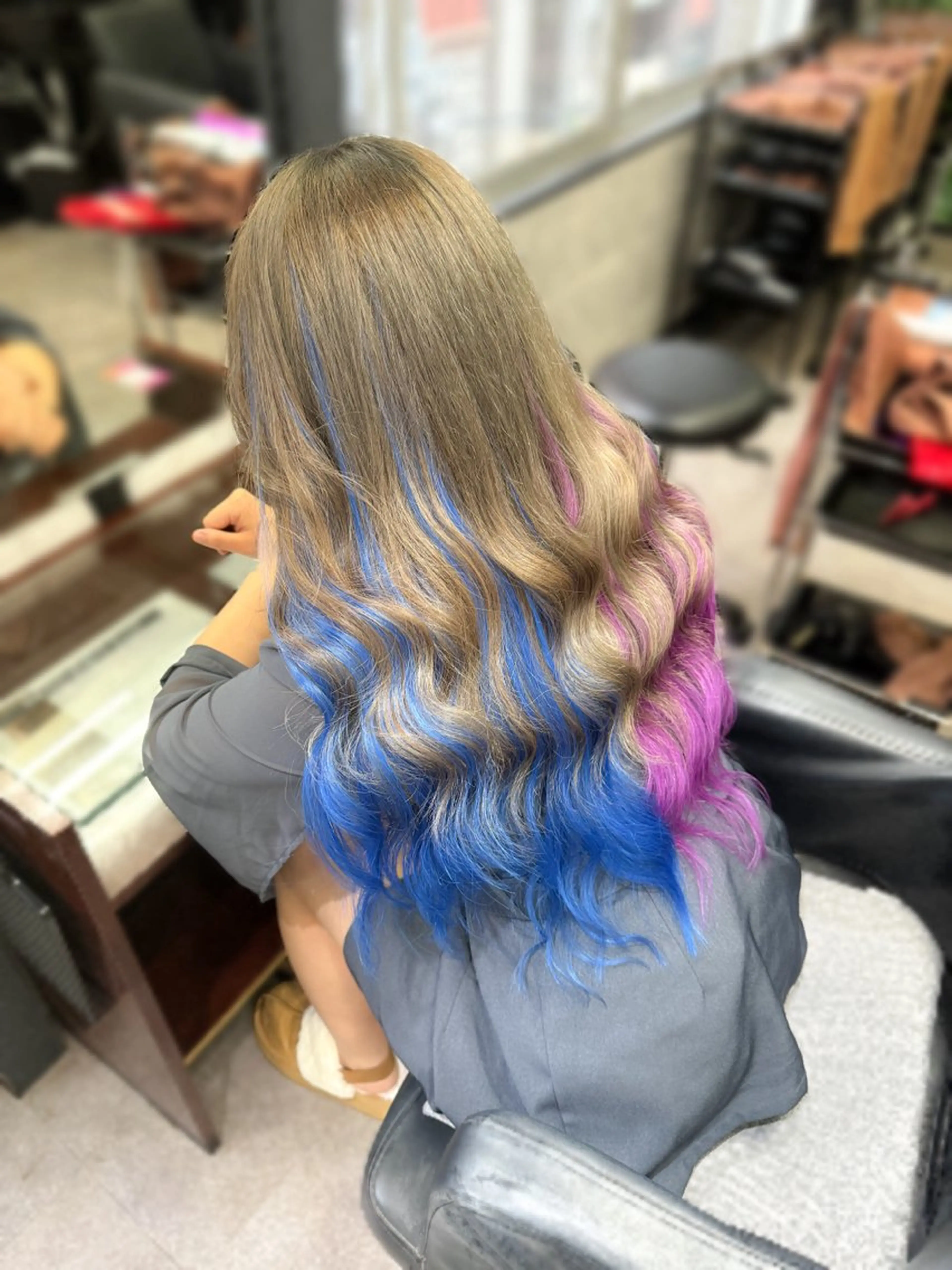 ロング カラー カット ヘアカラー トリートメント エクステ ハイトーンエクステ 🎩カズキ🎩のヘアスタイル