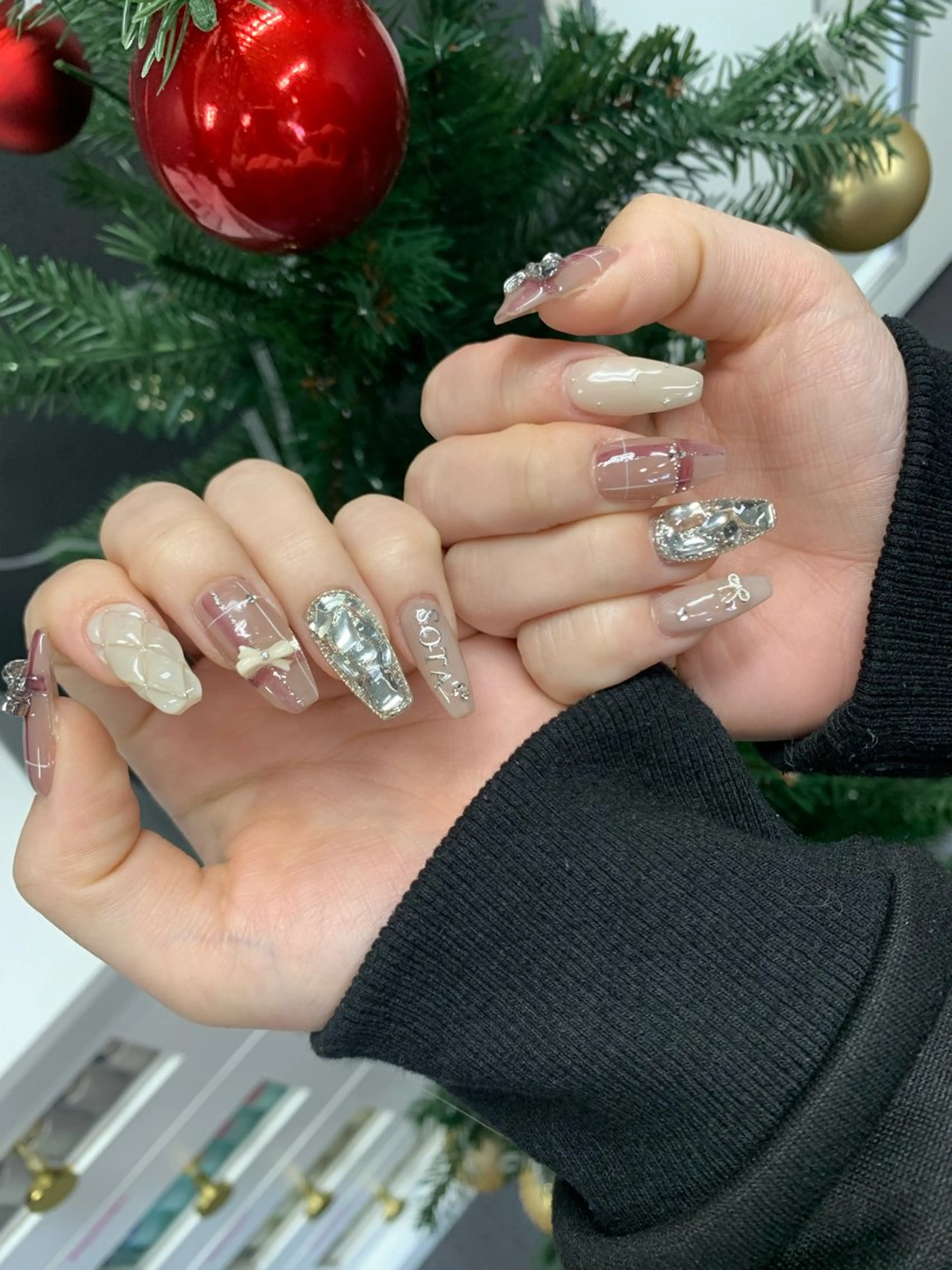 ネイル ネイルチップ SORA ANA.CHUOのネイルデザイン