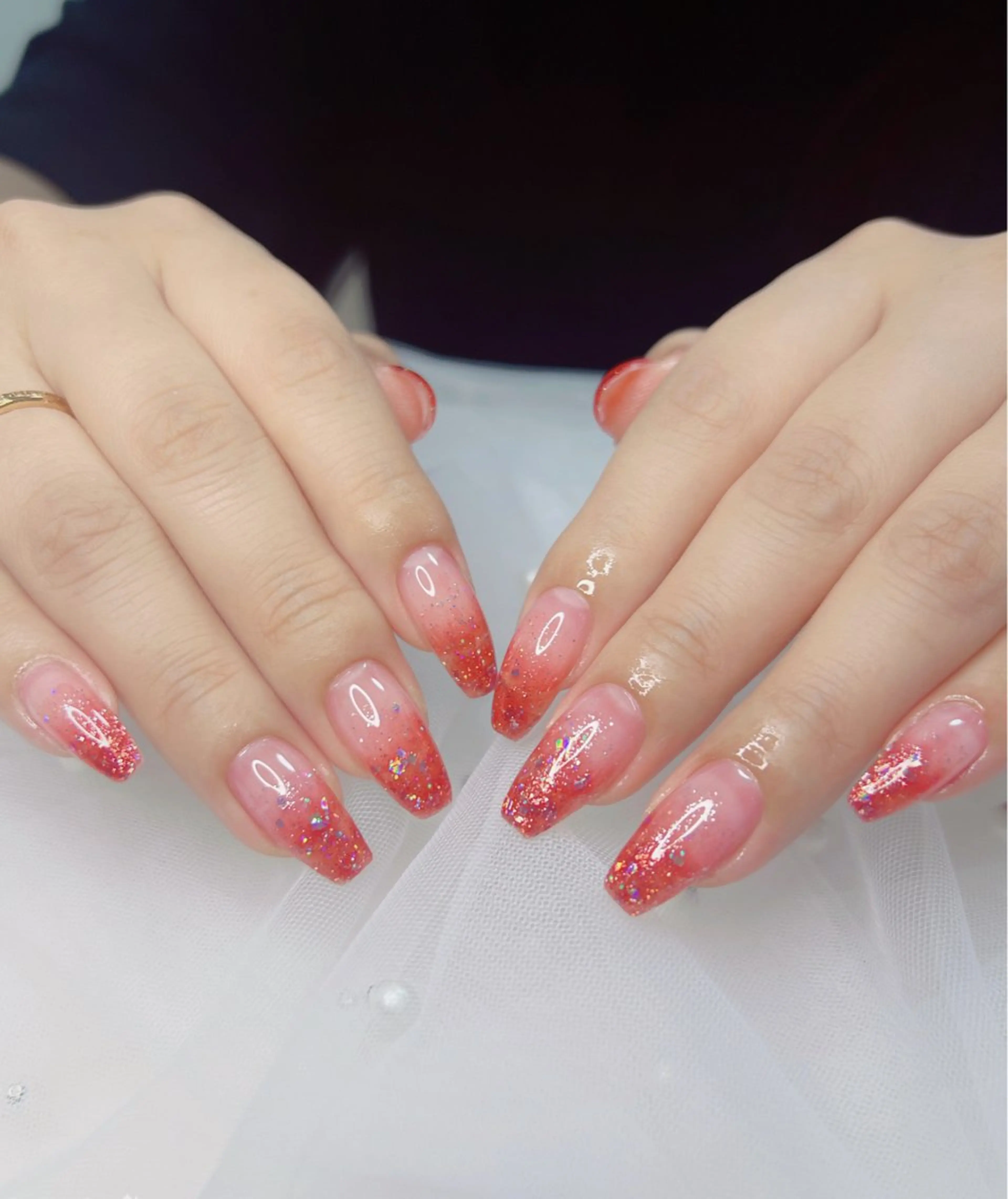 ネイル オーロラネイル 長さ出し フットネイル 韓国ネイル ラメ(グリッター) ハンドネイル 👍thumbs up nail👍のネイルデザイン