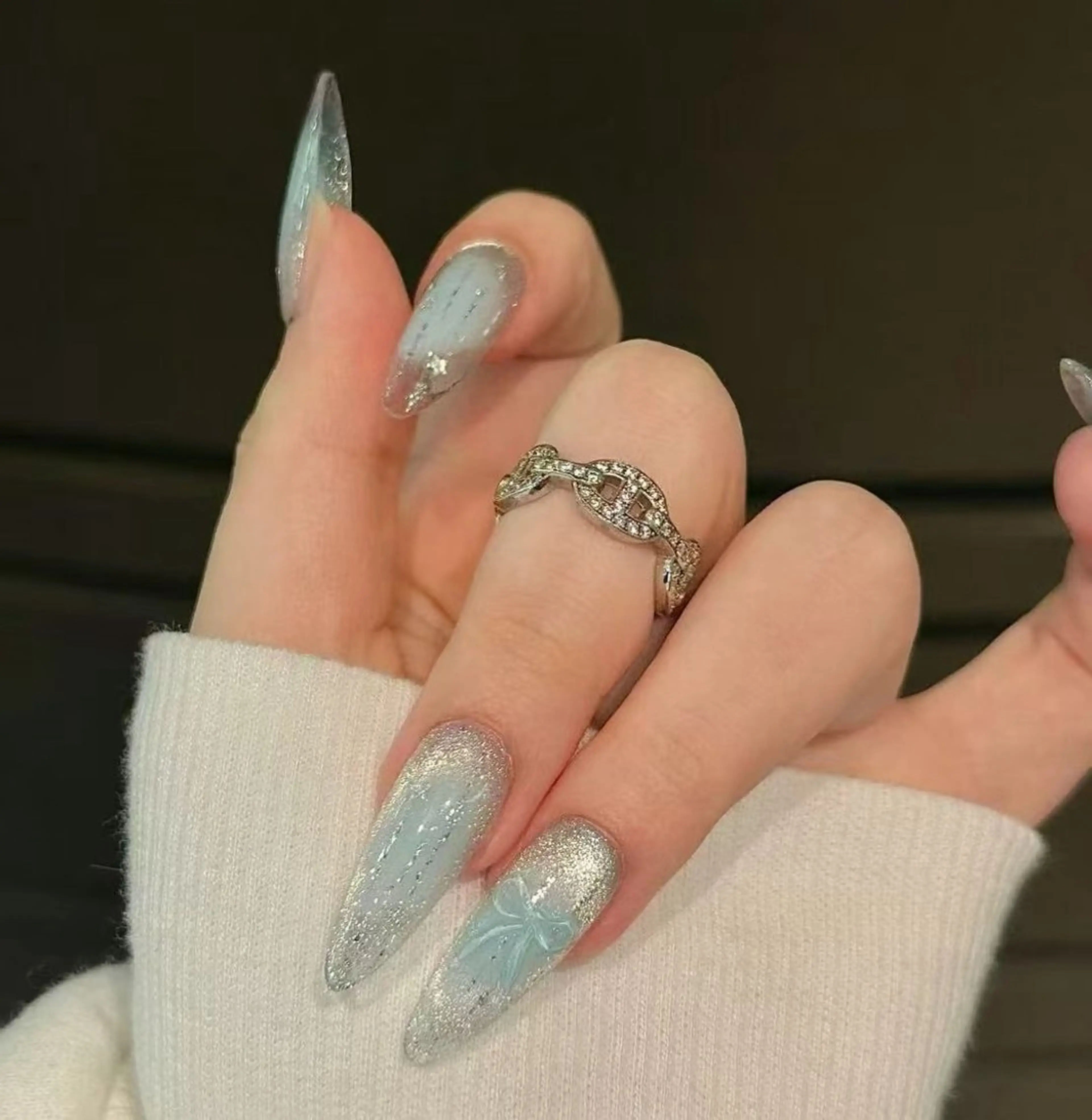 ネイル オーロラネイル フラワーネイル フットネイル フレンチネイル ジェルネイル ハンドネイル BabyYouMi nailのネイルデザイン