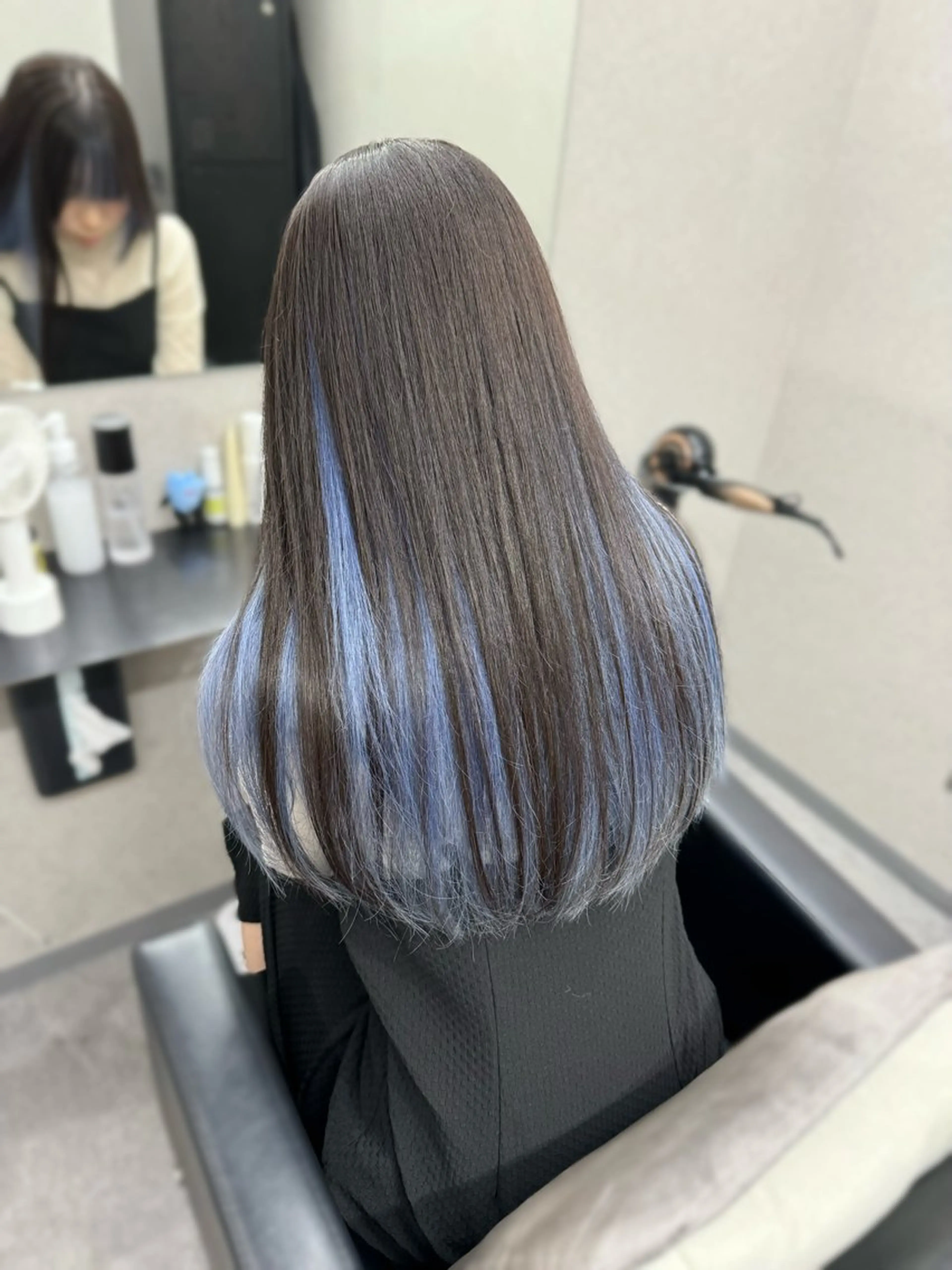 ロング カラー ブリーチ インナーカラー Okayu .のヘアスタイル