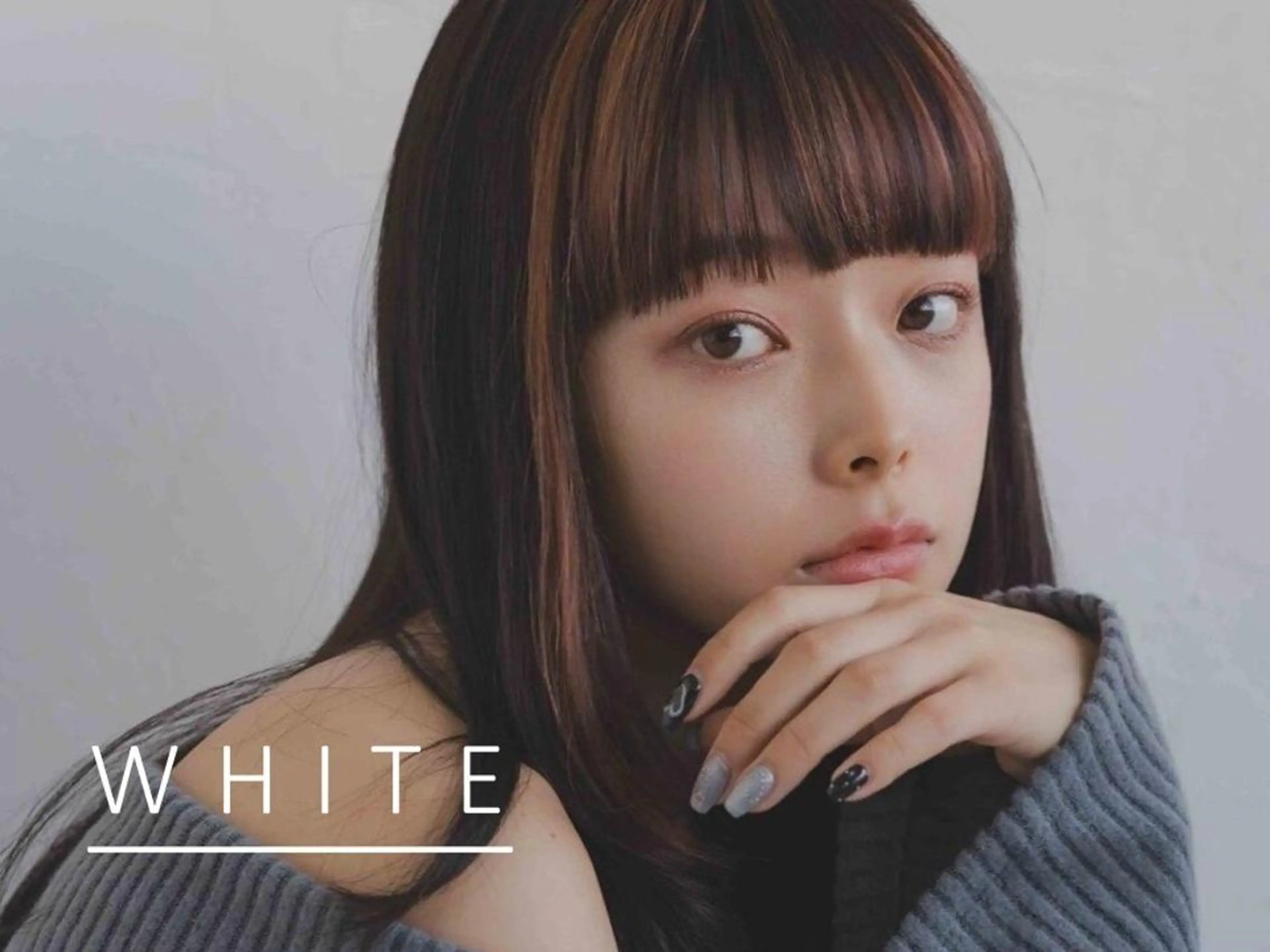 セミロング カット ヘアカラー トリートメント _WHITE 高槻のヘアスタイル