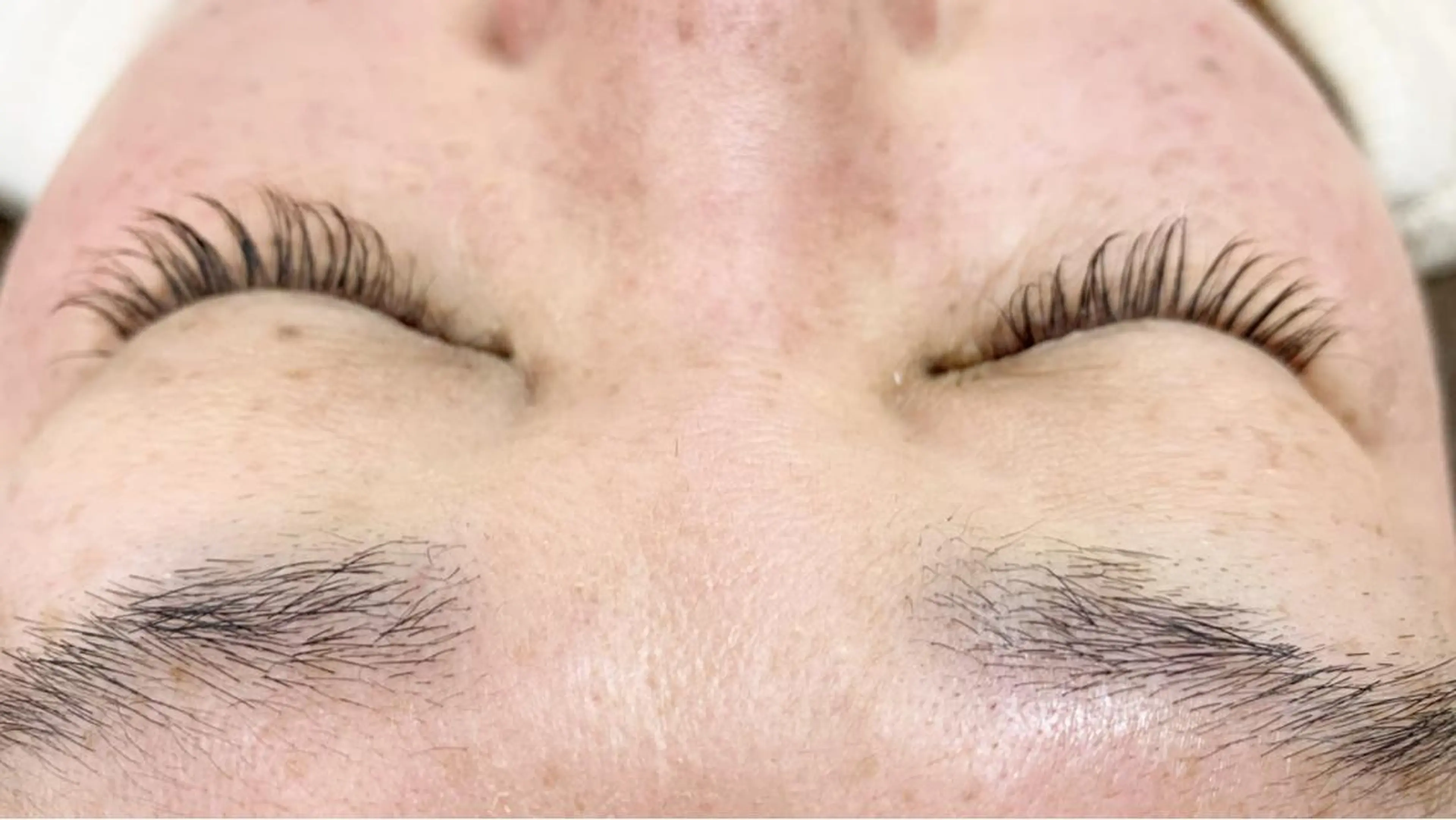 マツエク・マツパ マツエク 小林 美央のヘアスタイル