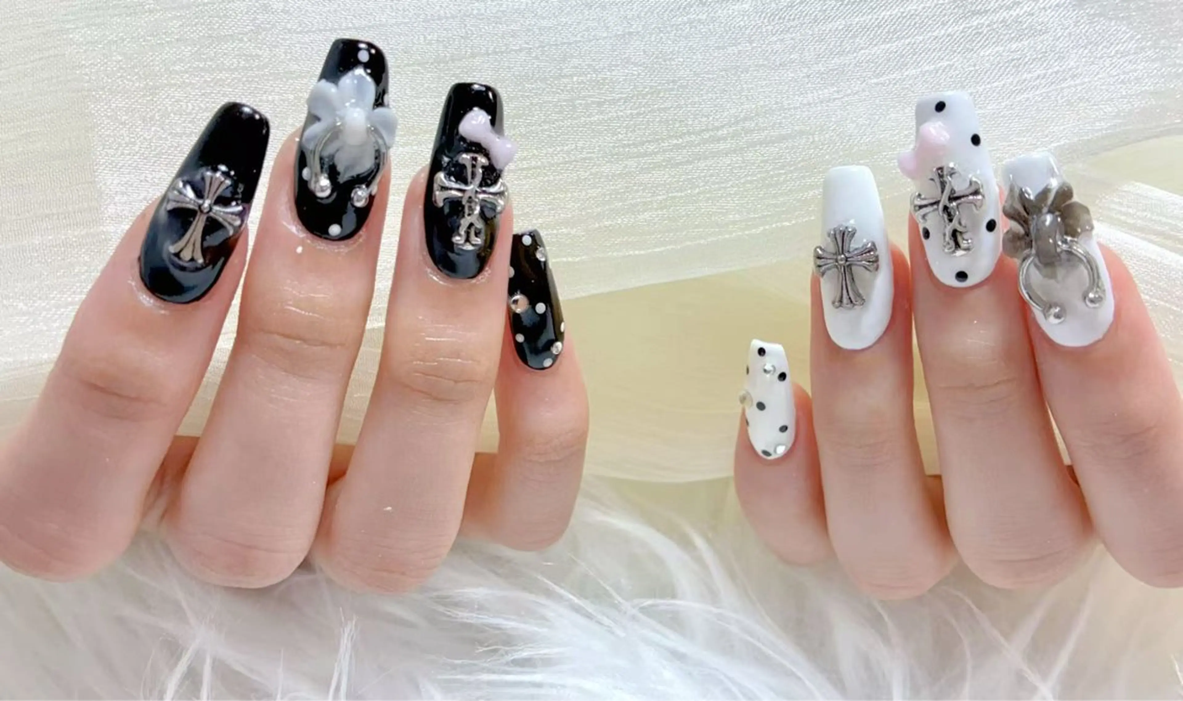 ネイル アニマル柄 チークネイル フラッシュネイル フットネイル フレンチネイル ハンドネイル B·U Nail大宮 長さだし専門店のネイルデザイン