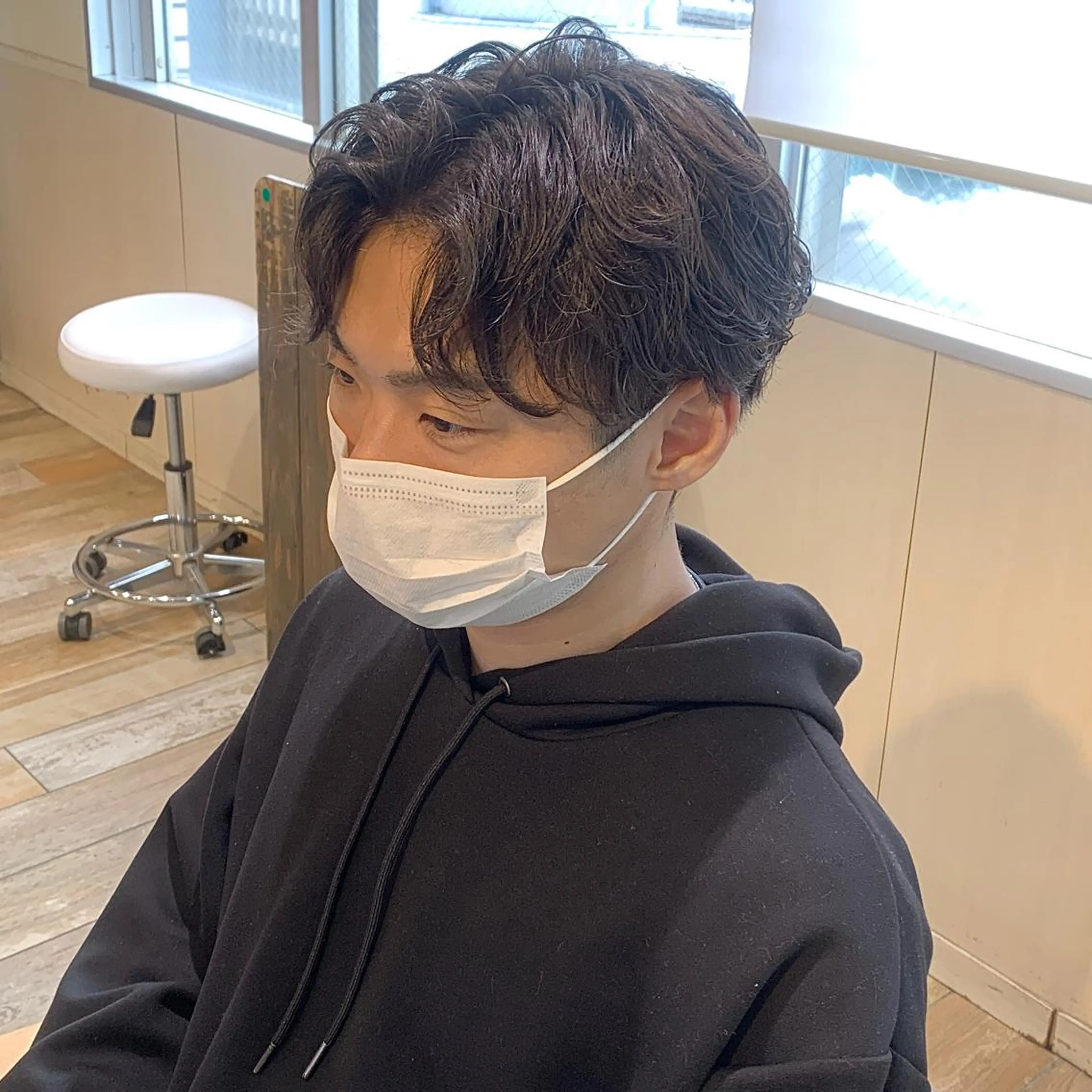 パーマ メンズ カルマパーマ メンズ韓国風 メンズパーマ メンズパーマ&メンズ 縮毛矯正ならヒラノのヘアスタイル