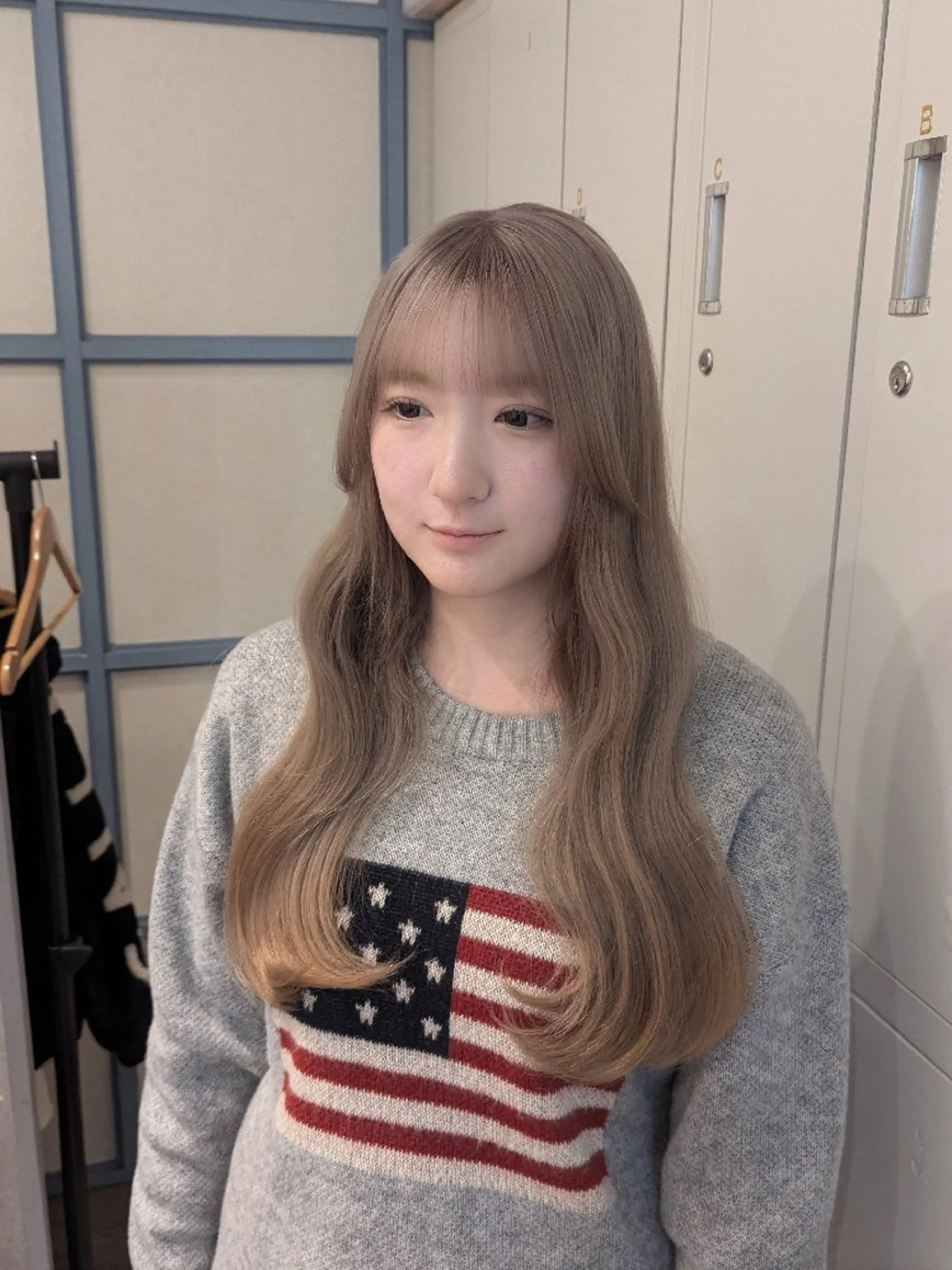 ロング カラー ベージュカラー ブリーチ ホワイトベージュ ヘアカラー トリートメント 🏹MIYU￤抜け感 ×柔らかカラーのヘアスタイル