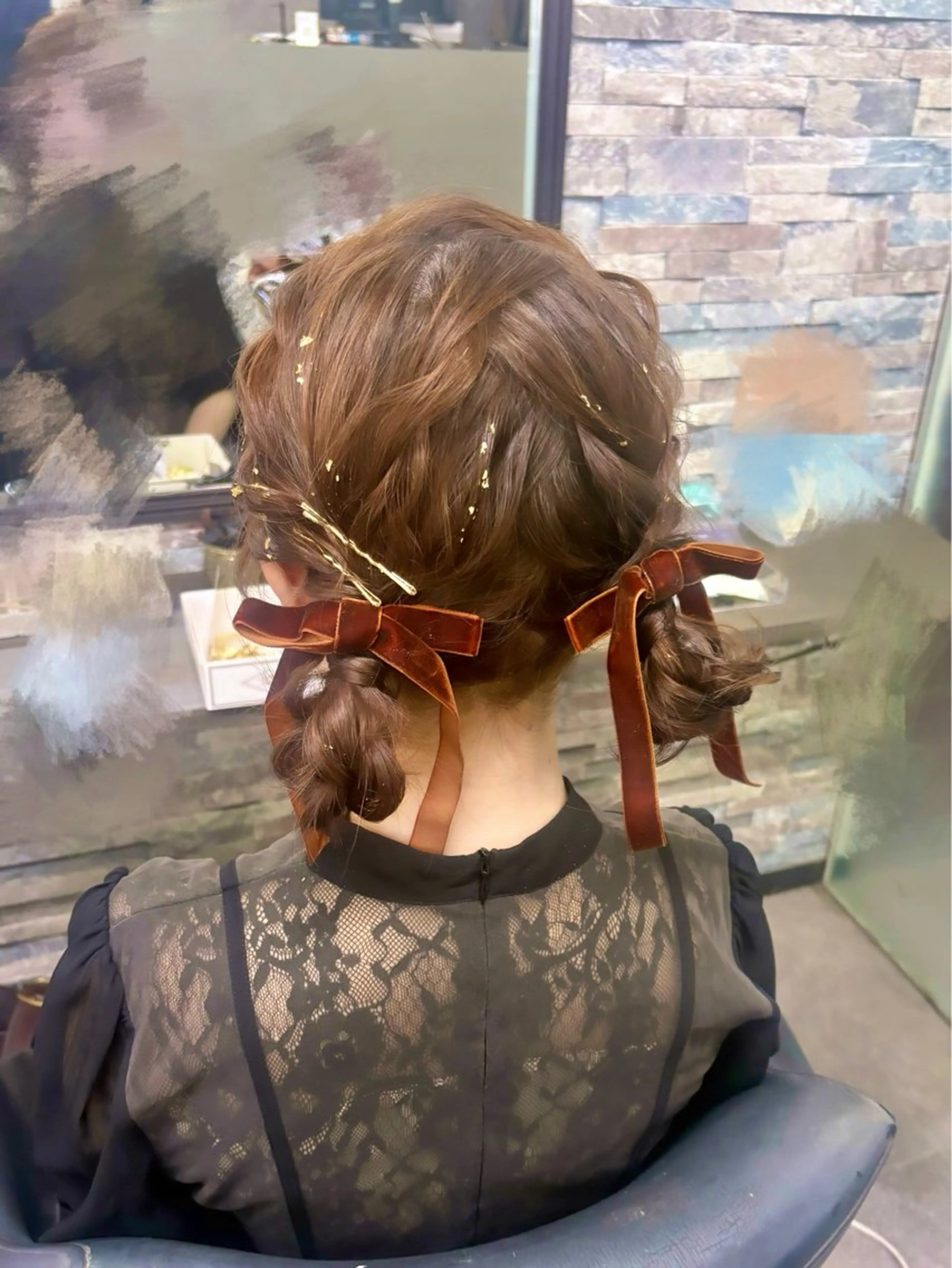 ミディアム お団子ヘア OZ梅田♡ ゆはなブリーチのヘアスタイル