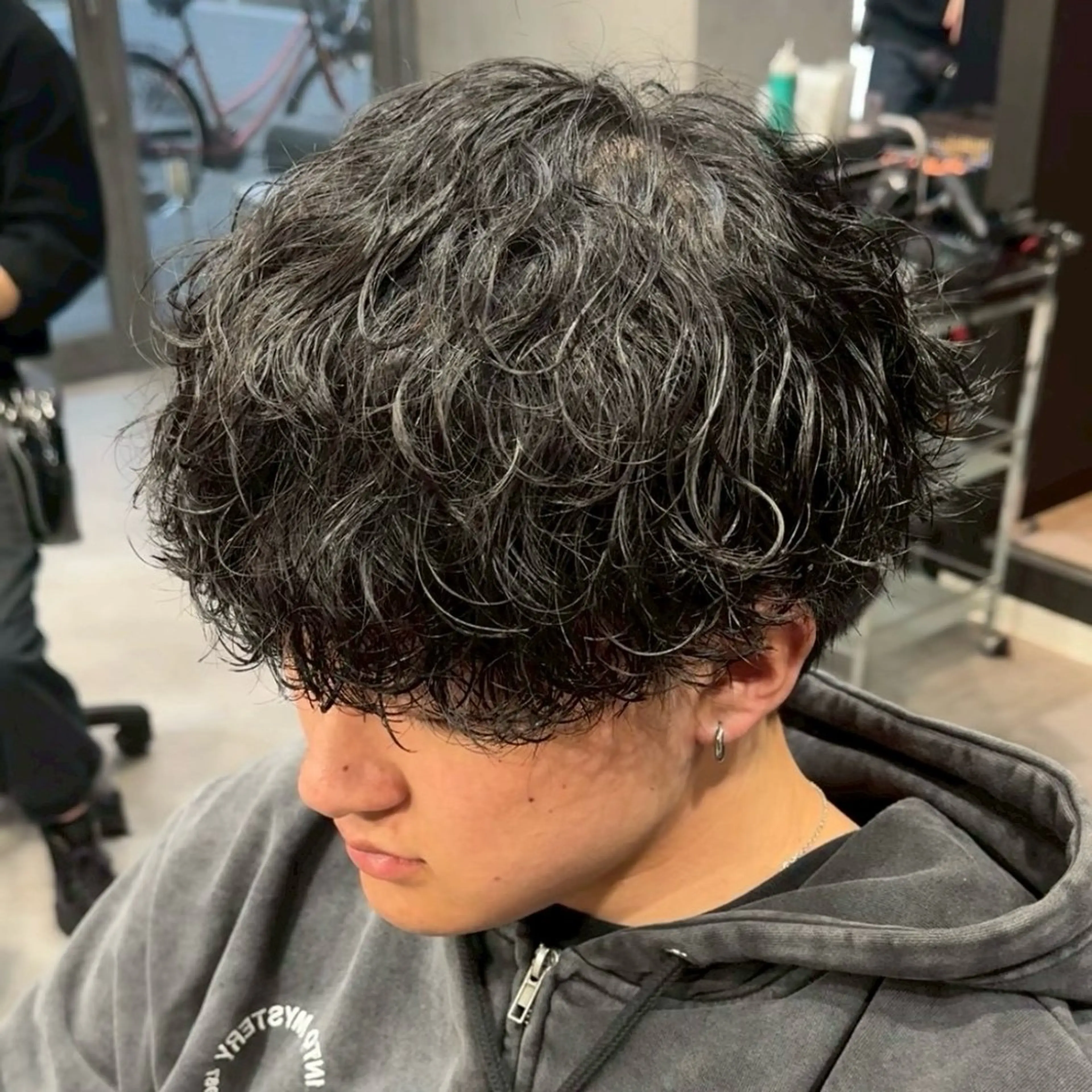 ショート パーマ メンズ カット パーマ 村上 竜雅のヘアスタイル