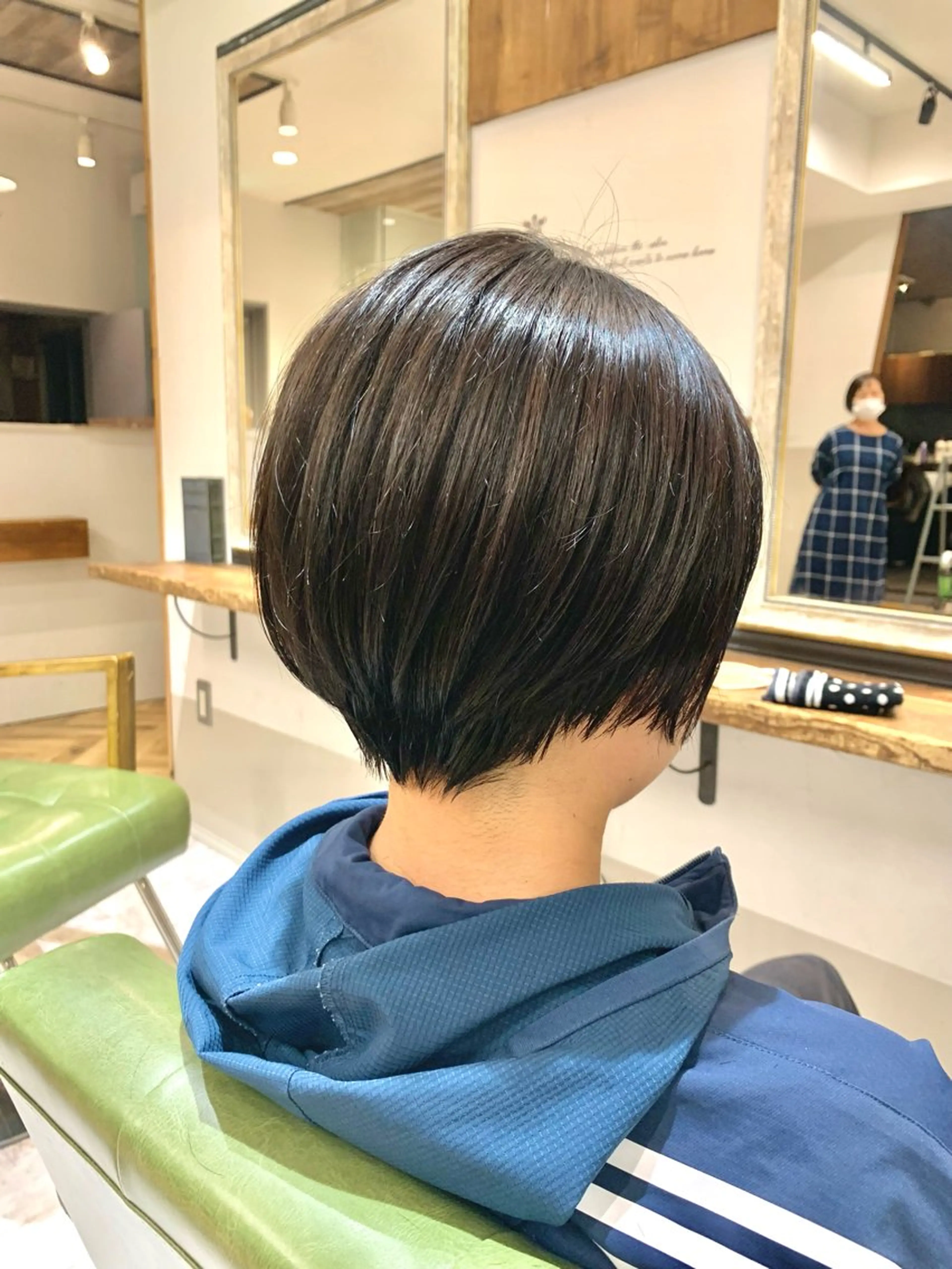 ショート カラー rinrin 天文館のヘアスタイル
