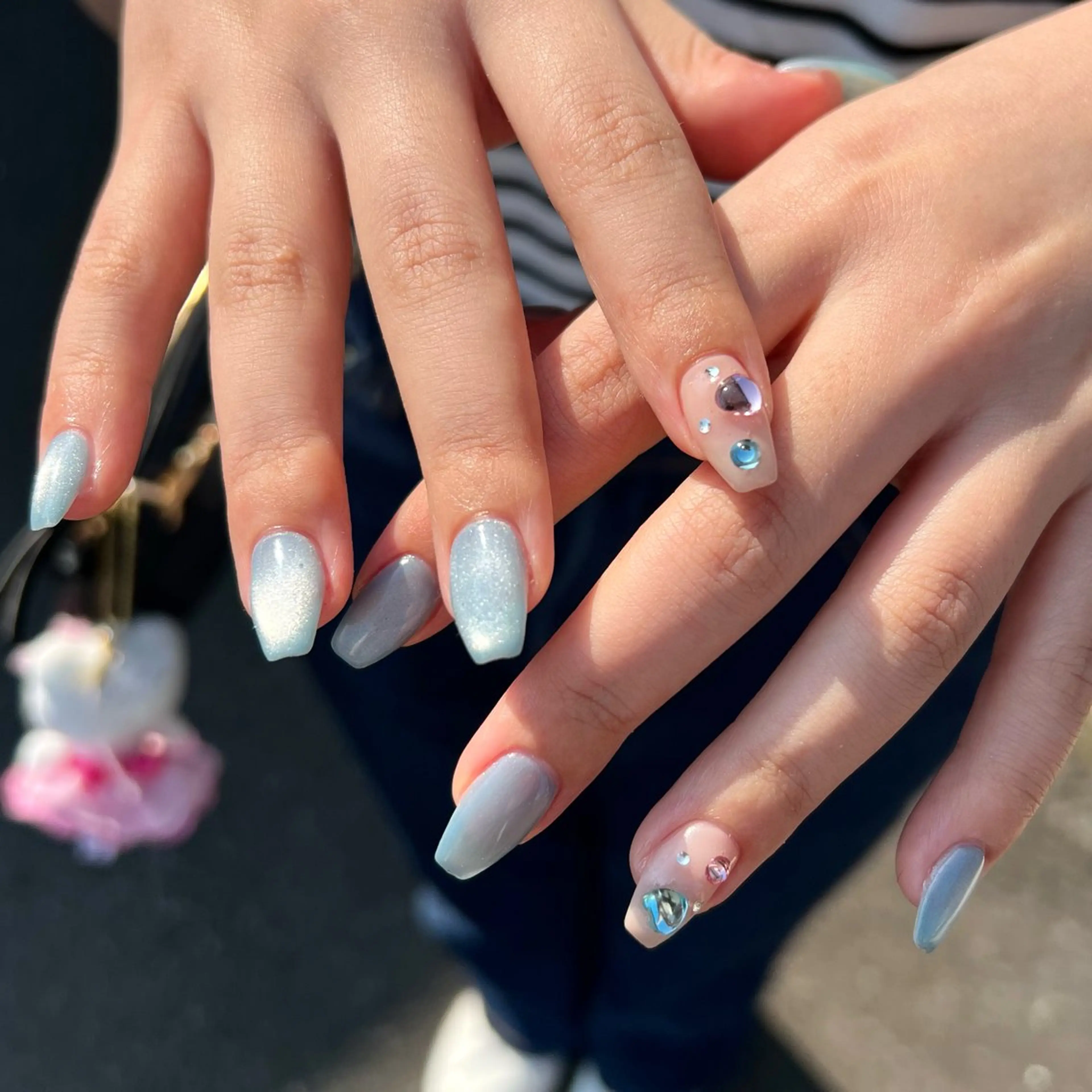 ネイル マグネットネイル ストーンネイル ハンドネイル フットネイル GRANDEUR焼津 Nana🦖のネイルデザイン