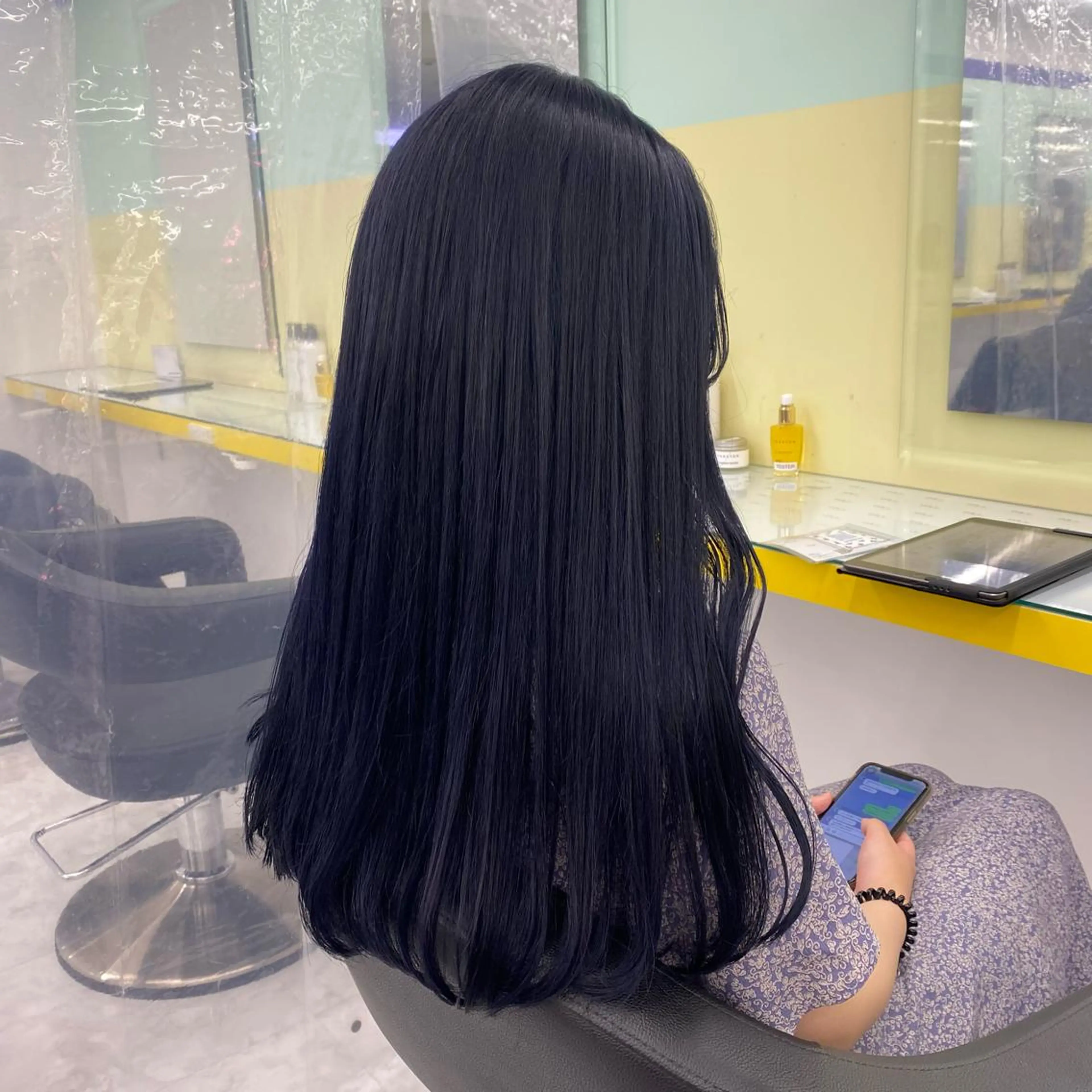 セミロング カラー ヘアアレンジ ヘアカラー トリートメント mai🍑暖色カラー /レイヤー💖のヘアスタイル