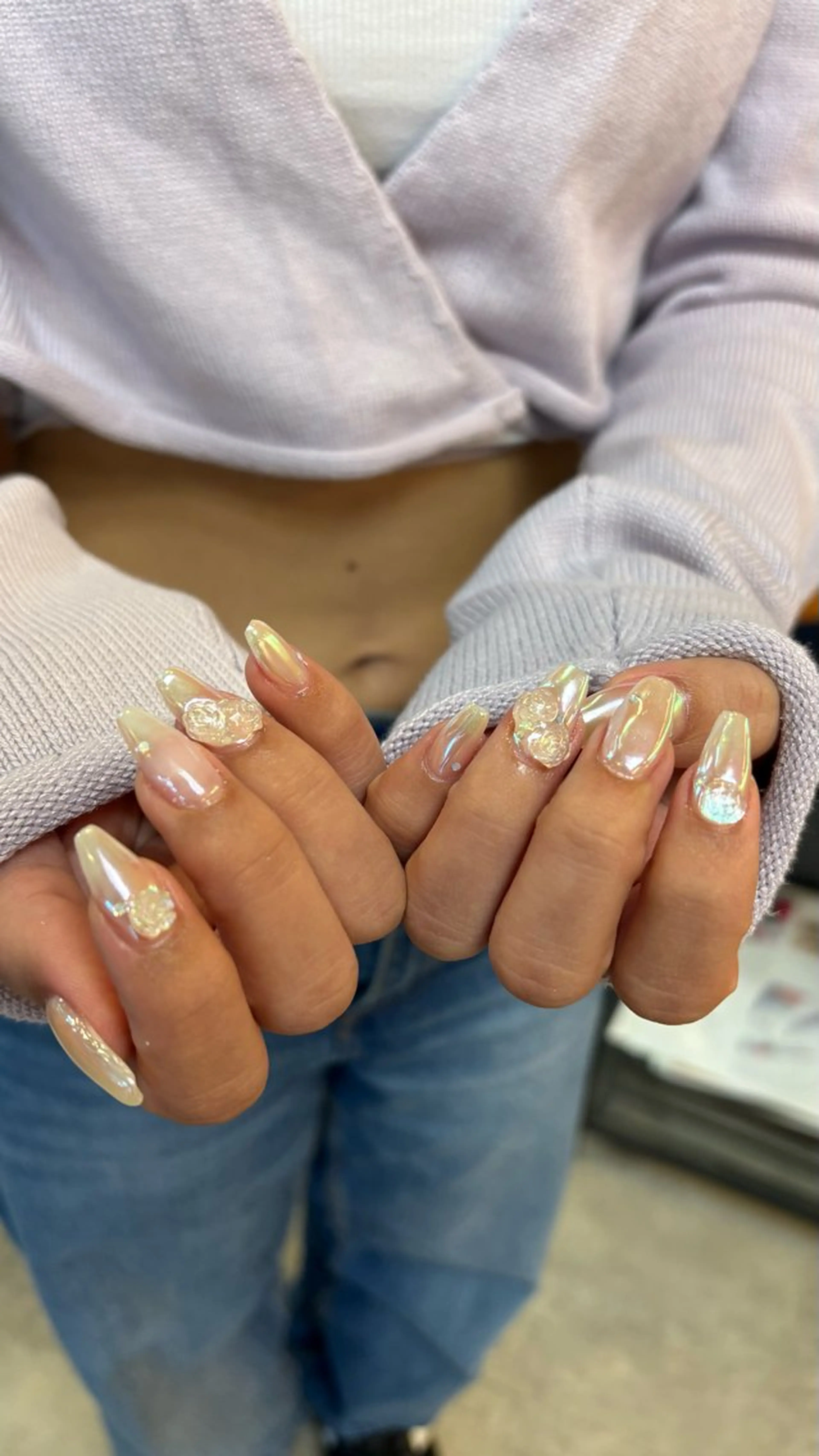 ネイル しおん🎶｜ひと 癖ニュアンス｜個性派のネイルデザイン