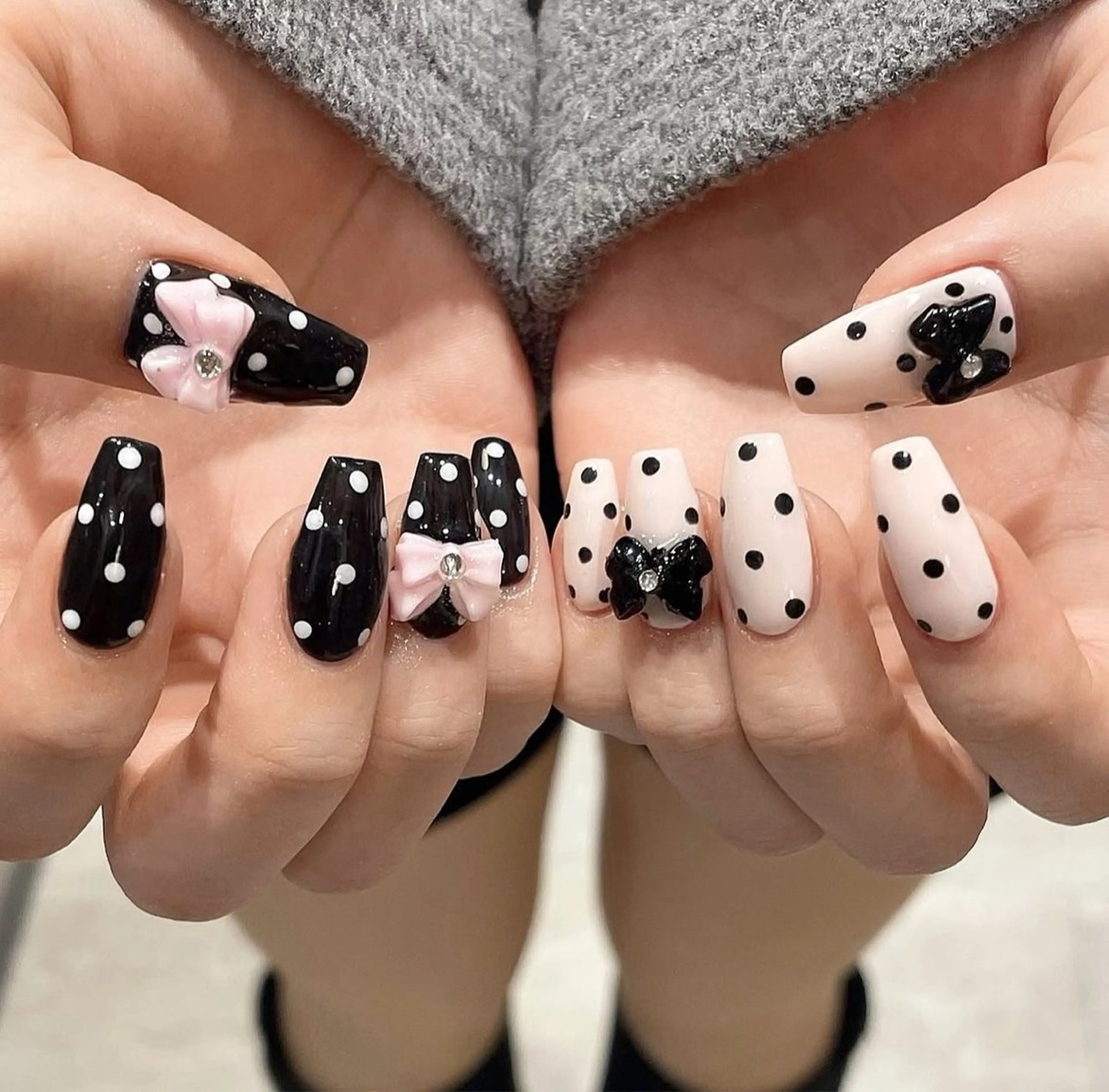 ネイル アートネイル 長さ出し ジェルネイル マグネットネイル ニュアンスネイル ハンドネイル Cloudy Chan Nailのネイルデザイン