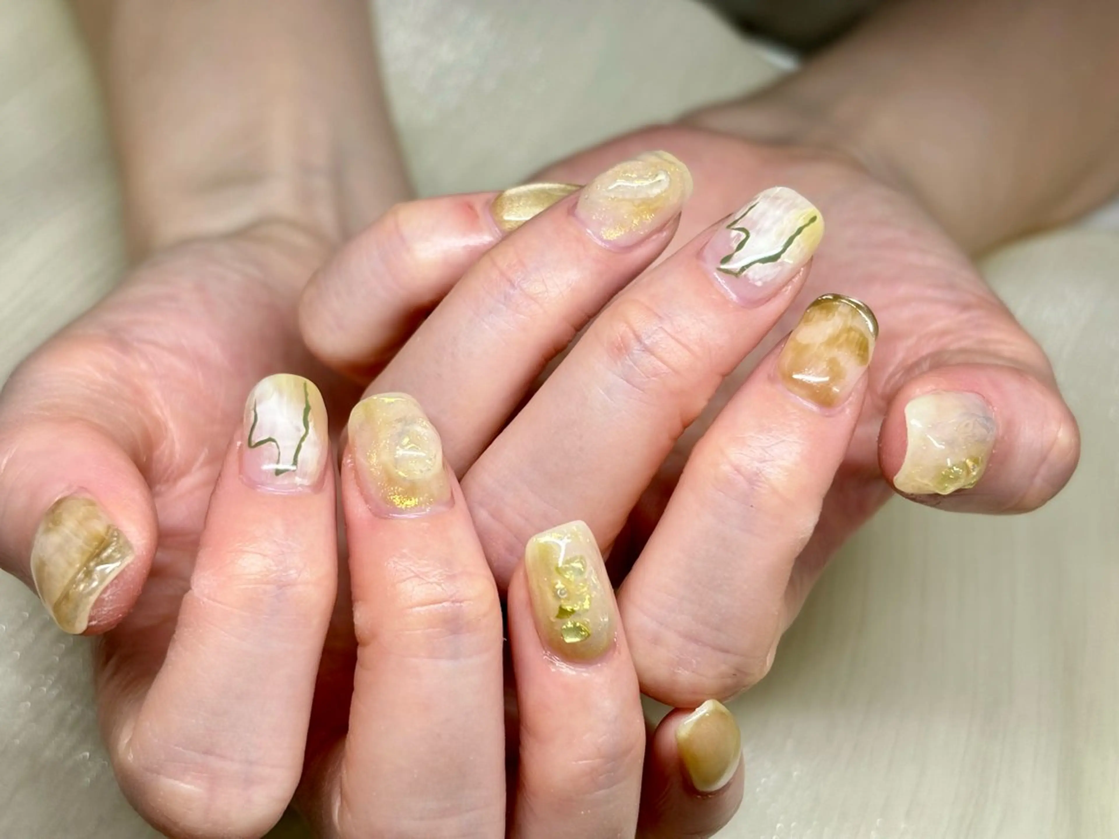 ネイル ニュアンスネイル 春ネイル ハンドネイル ハンドケア ETE LUNA NAILのネイルデザイン