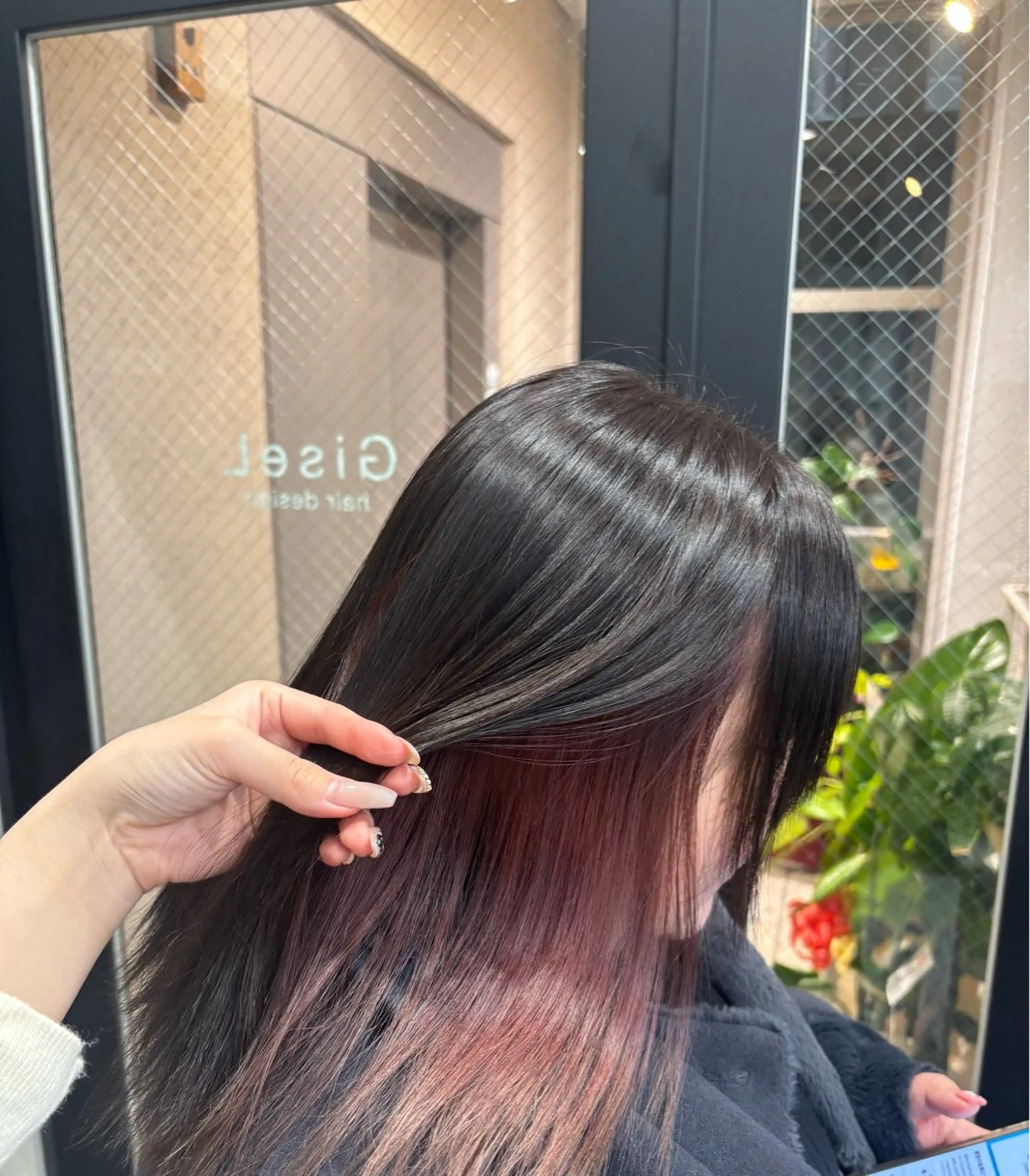 ミディアム カラー ピンクカラー ヘアカラー GiseL 美優のヘアスタイル