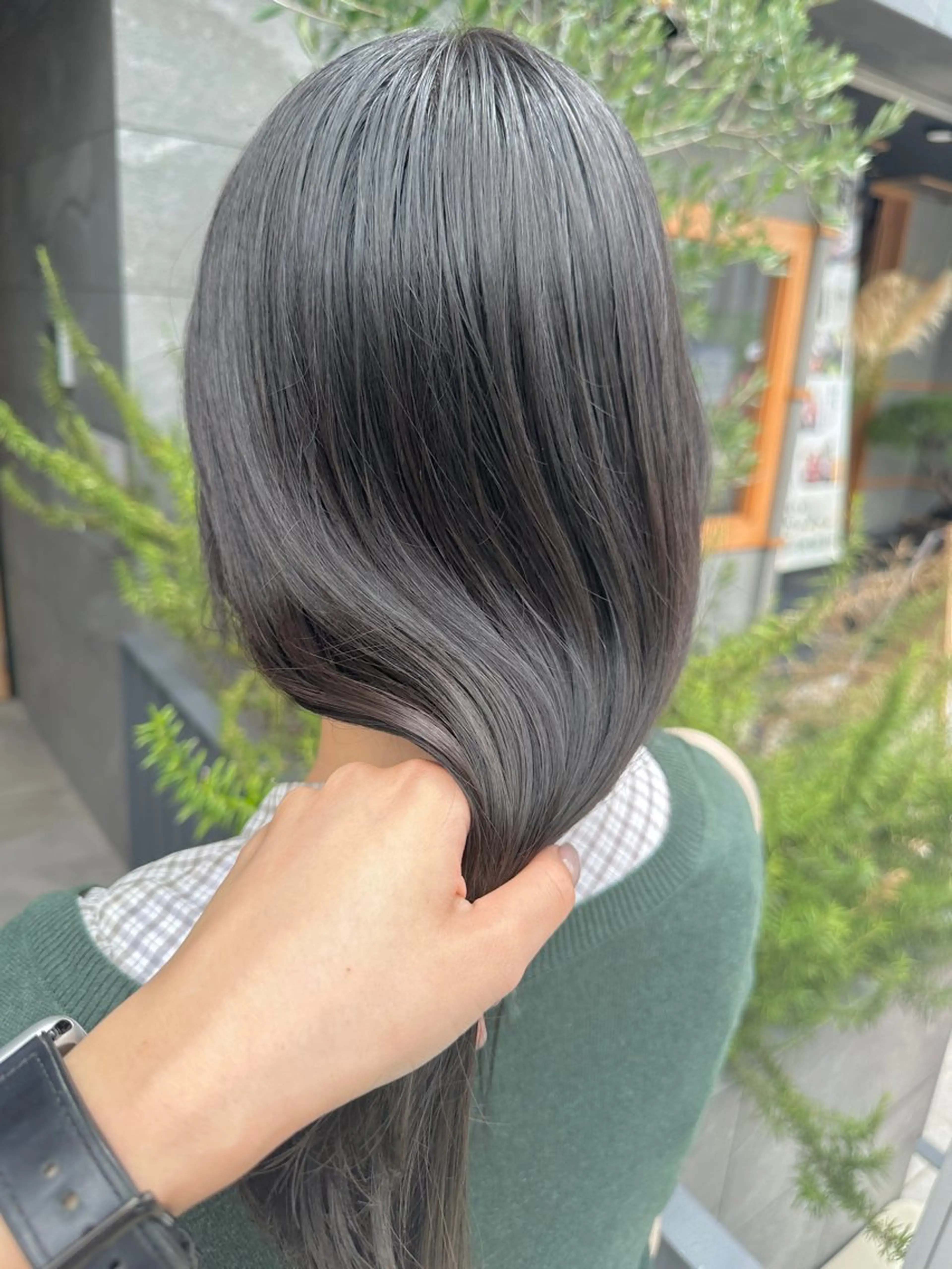 セミロング カラー ブリーチ ブリーチなしカラー オリーブカラー シェアサロンコネクト所属・Chiho/ 博多/パーマ/ボブのヘアスタイル