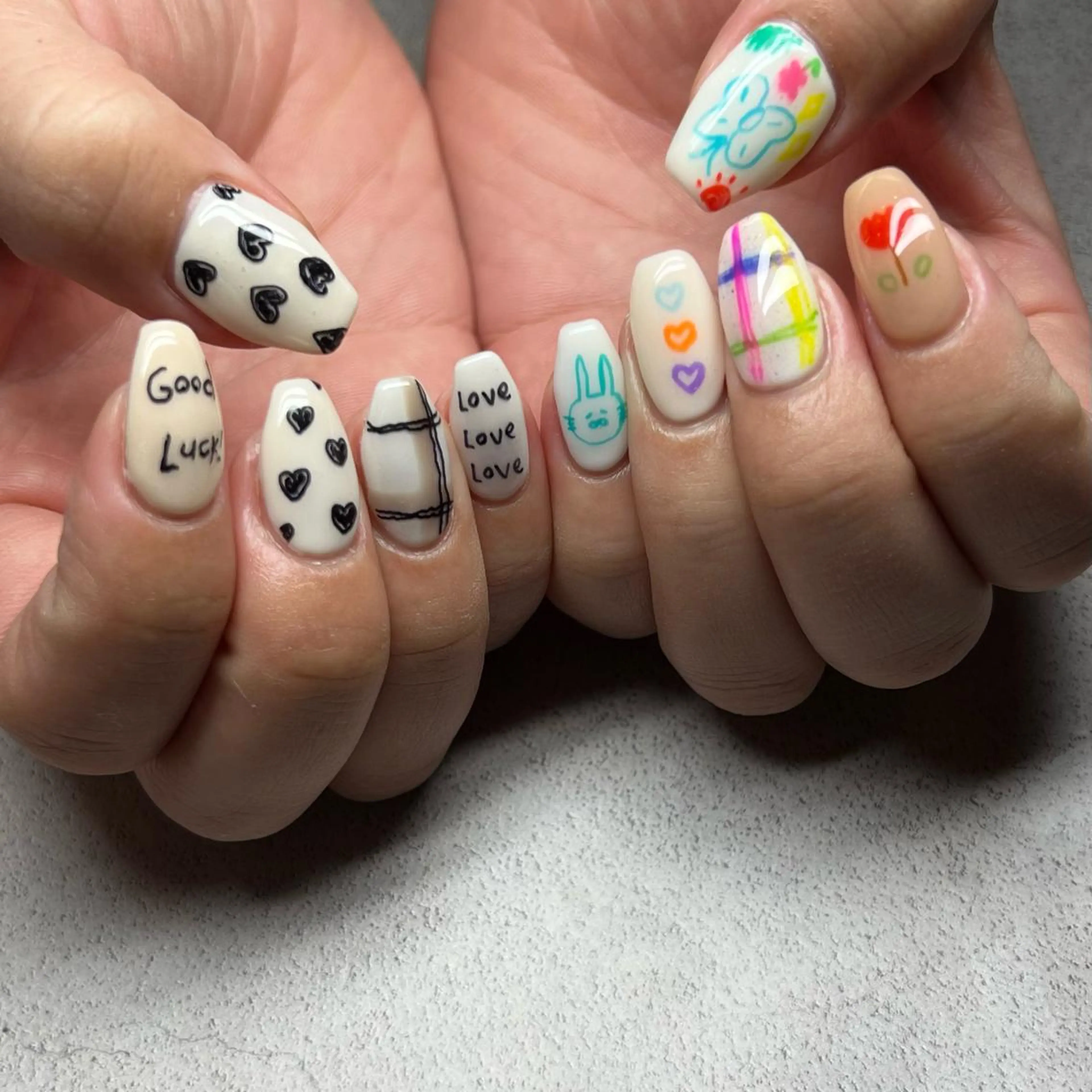 ネイル ハンドネイル 𝐫𝐚𝐢 𝐧𝐚𝐢𝐥のネイルデザイン