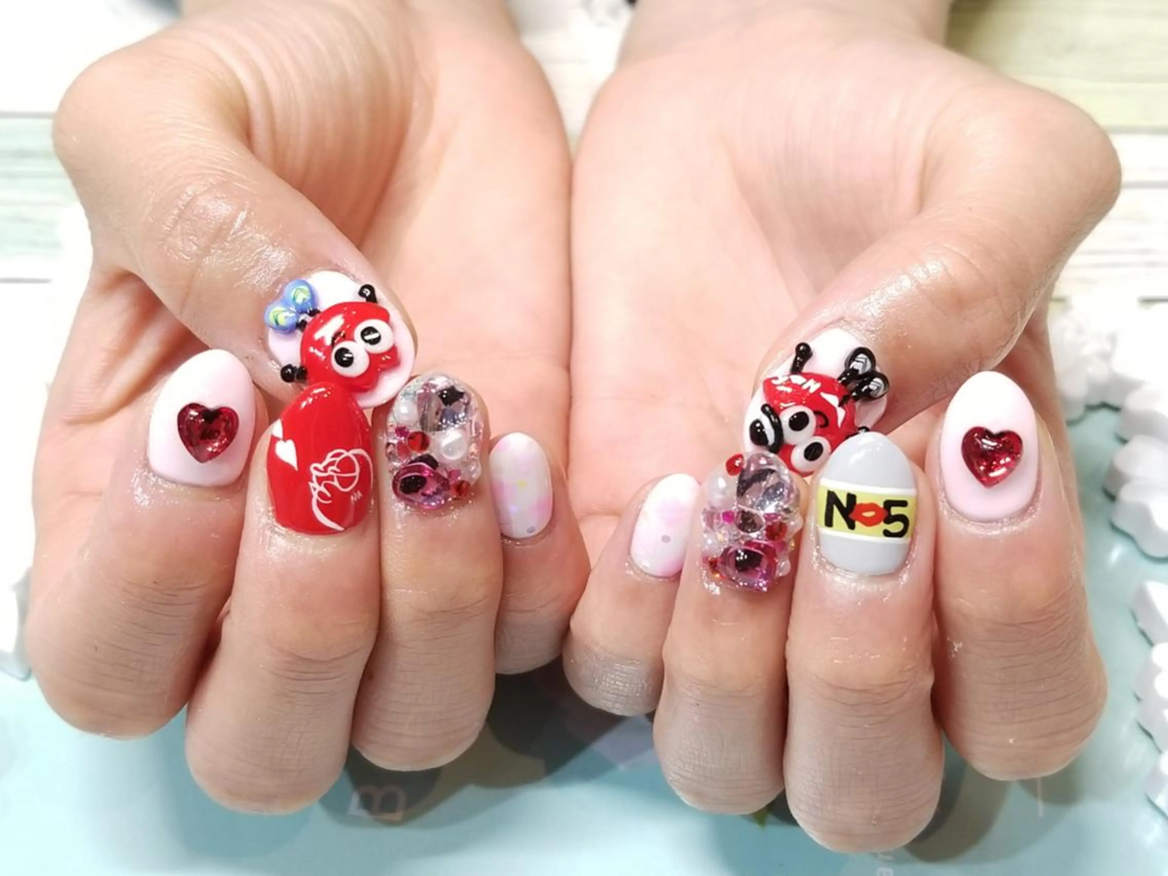 ネイル おで@ oderi_nailのネイルデザイン