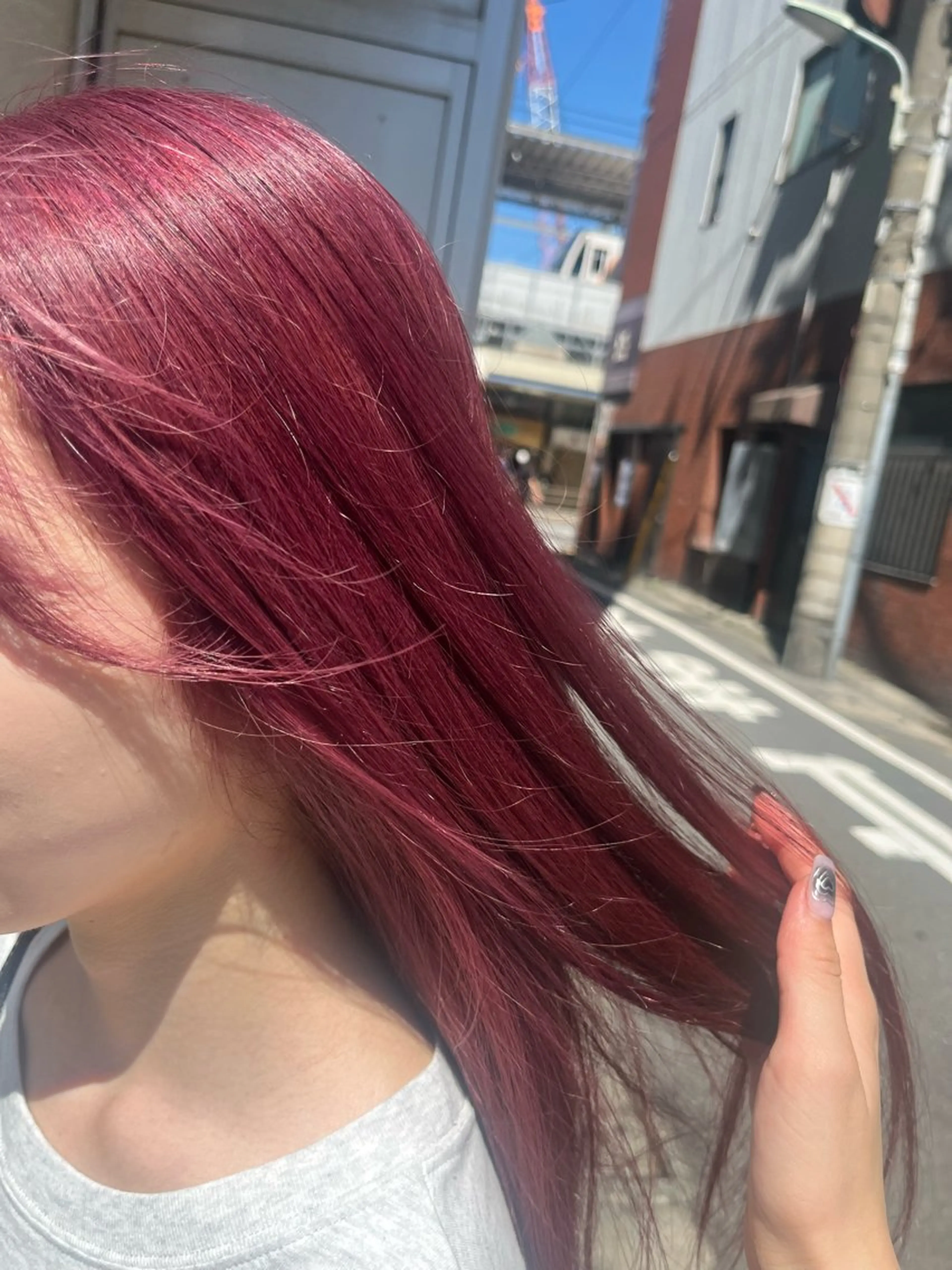 カラー 安達 葵のヘアスタイル