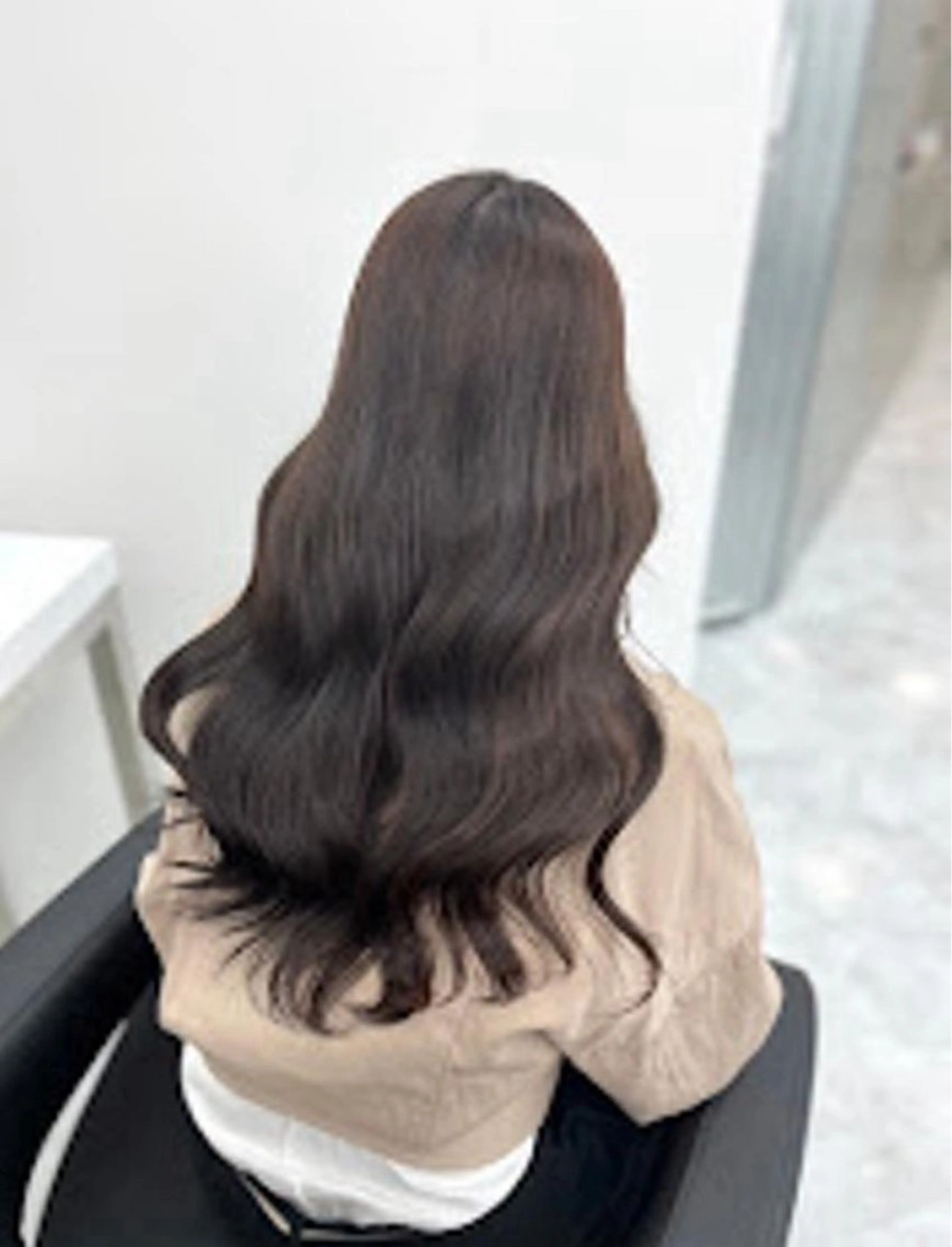 ロング カット ヘアカラー トリートメント 韓国ヘア/ブリーチ無 しWカラー/オリーブのヘアスタイル