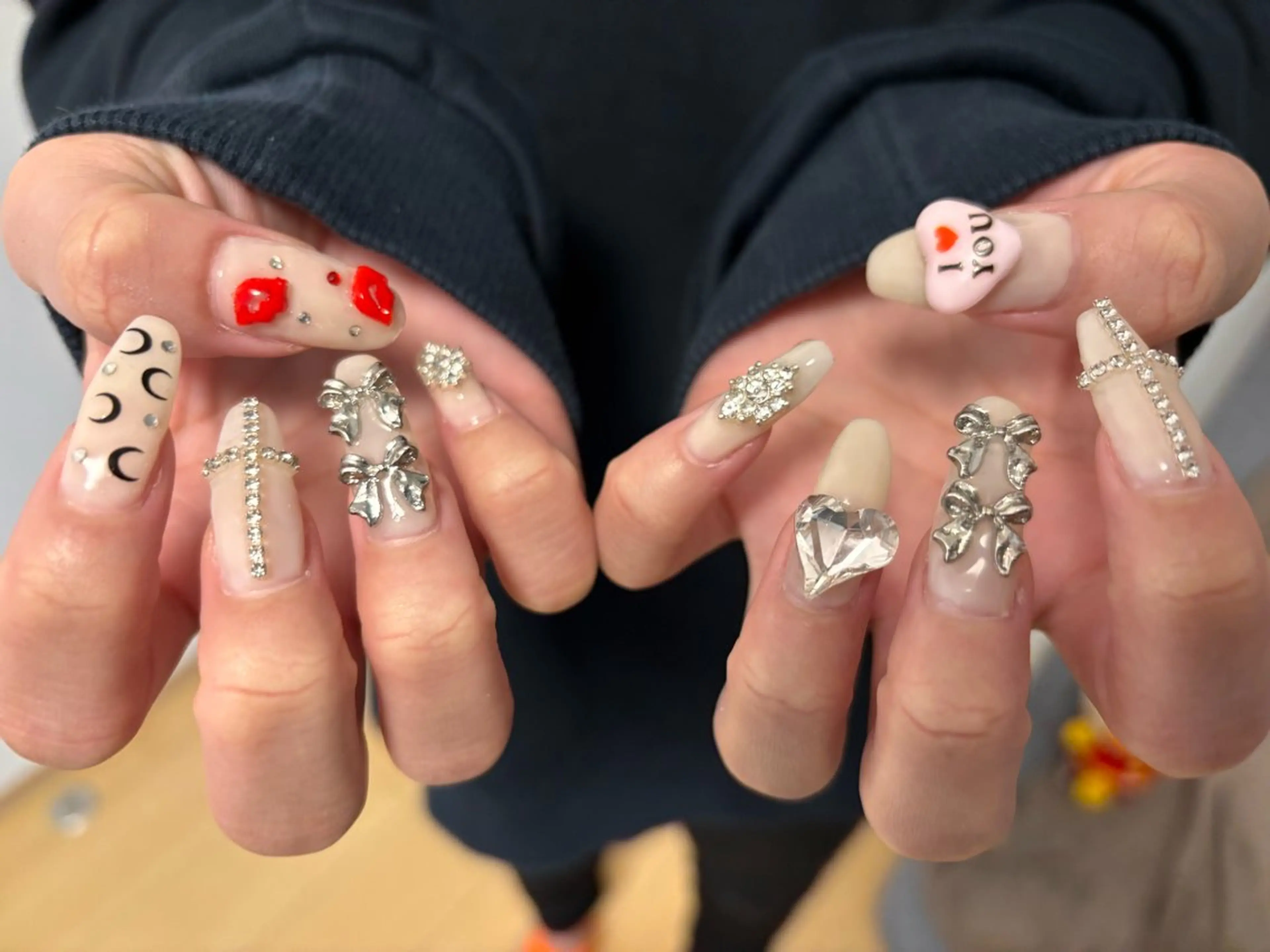 ネイル ♾️ インフィニティのネイルデザイン