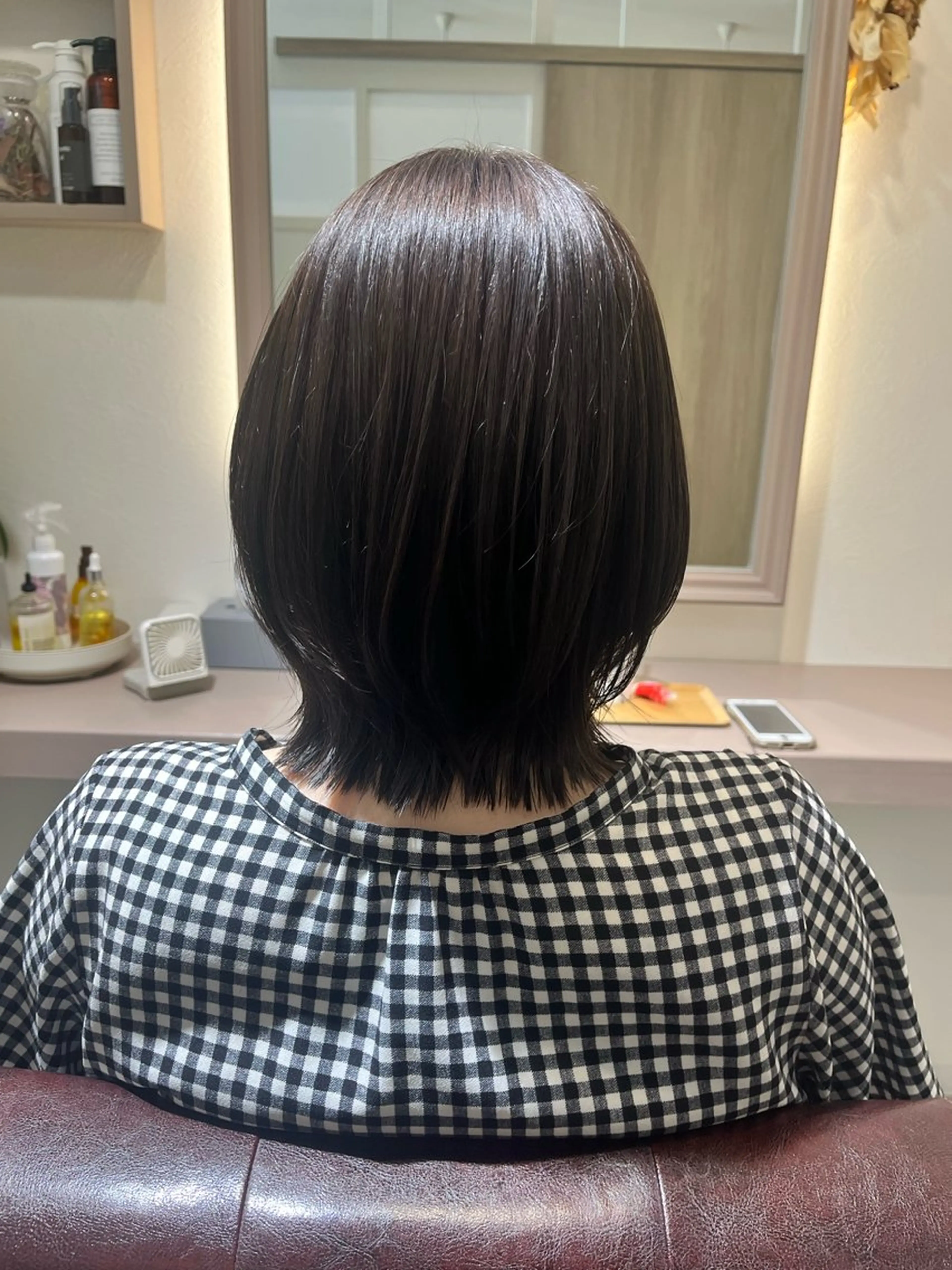 ミディアム カラー アッシュ ラベンダーカラー ラベンダーアッシュ くびれヘア カット ヘアカラー 堀越 エリのヘアスタイル