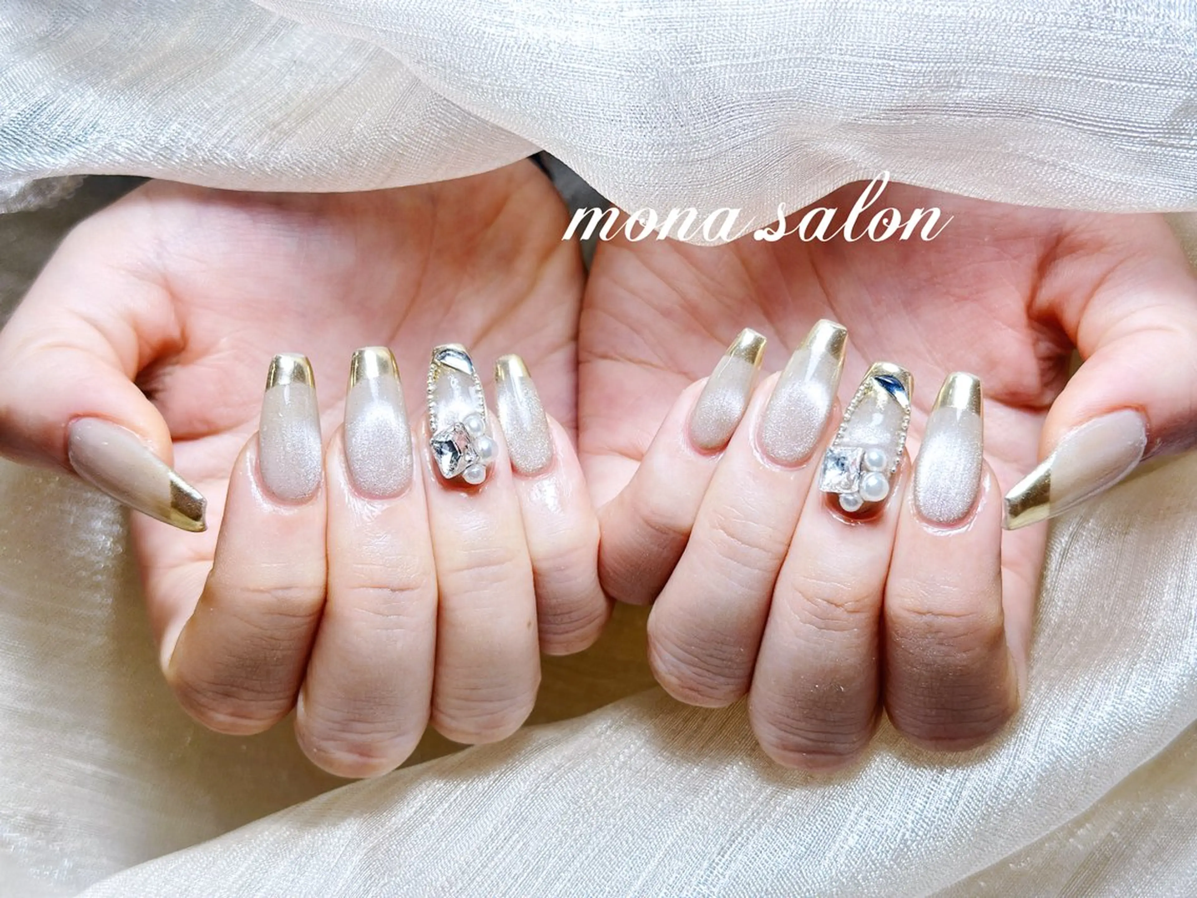 ネイル ハンドネイル Mona【パラジェル ・長さ出し専門店】のネイルデザイン
