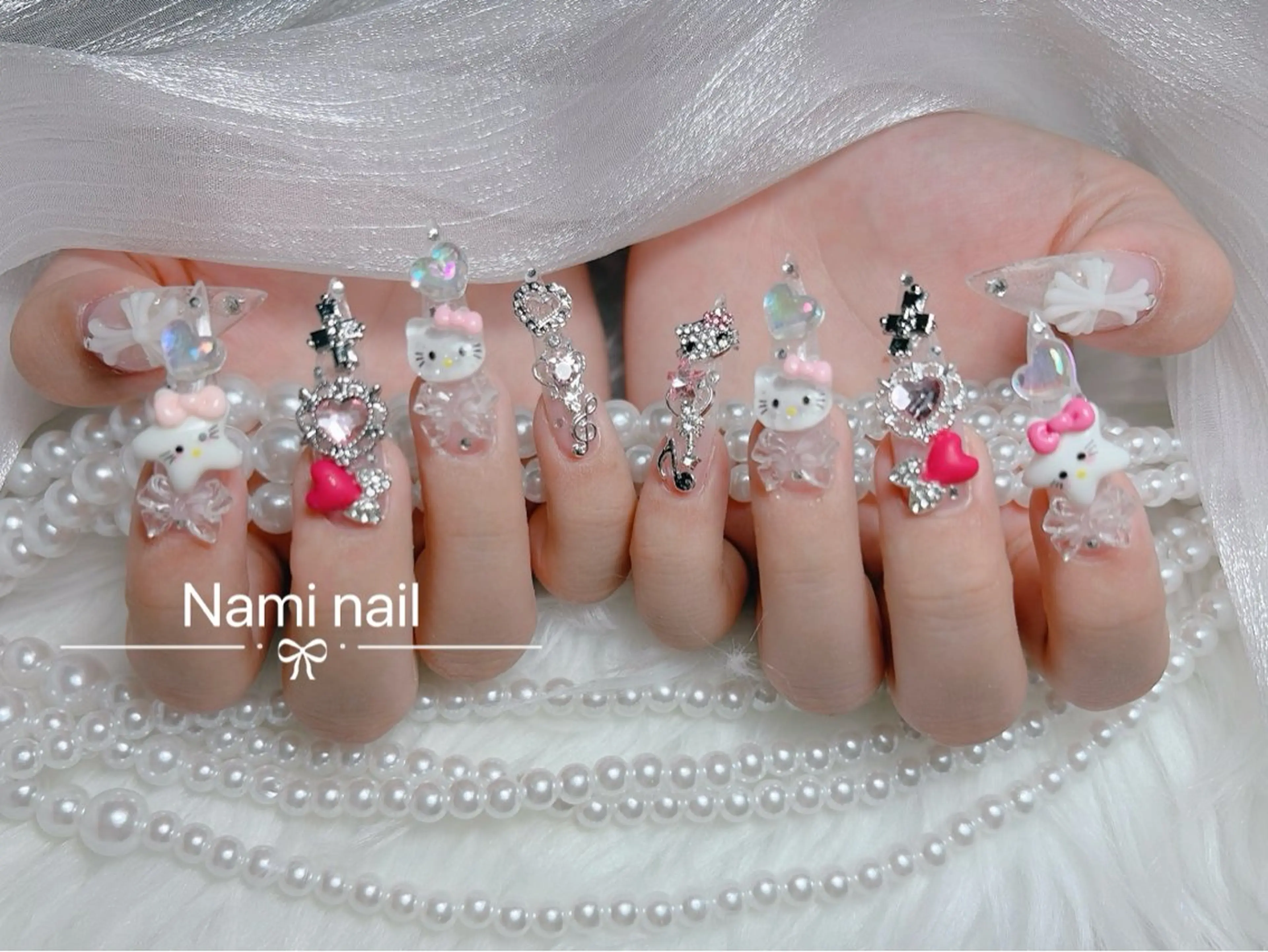 ネイル 長さ出し ガーリー 韓国ネイル ロングネイル 持ち込み ハンドネイル Nami nail salonのネイルデザイン