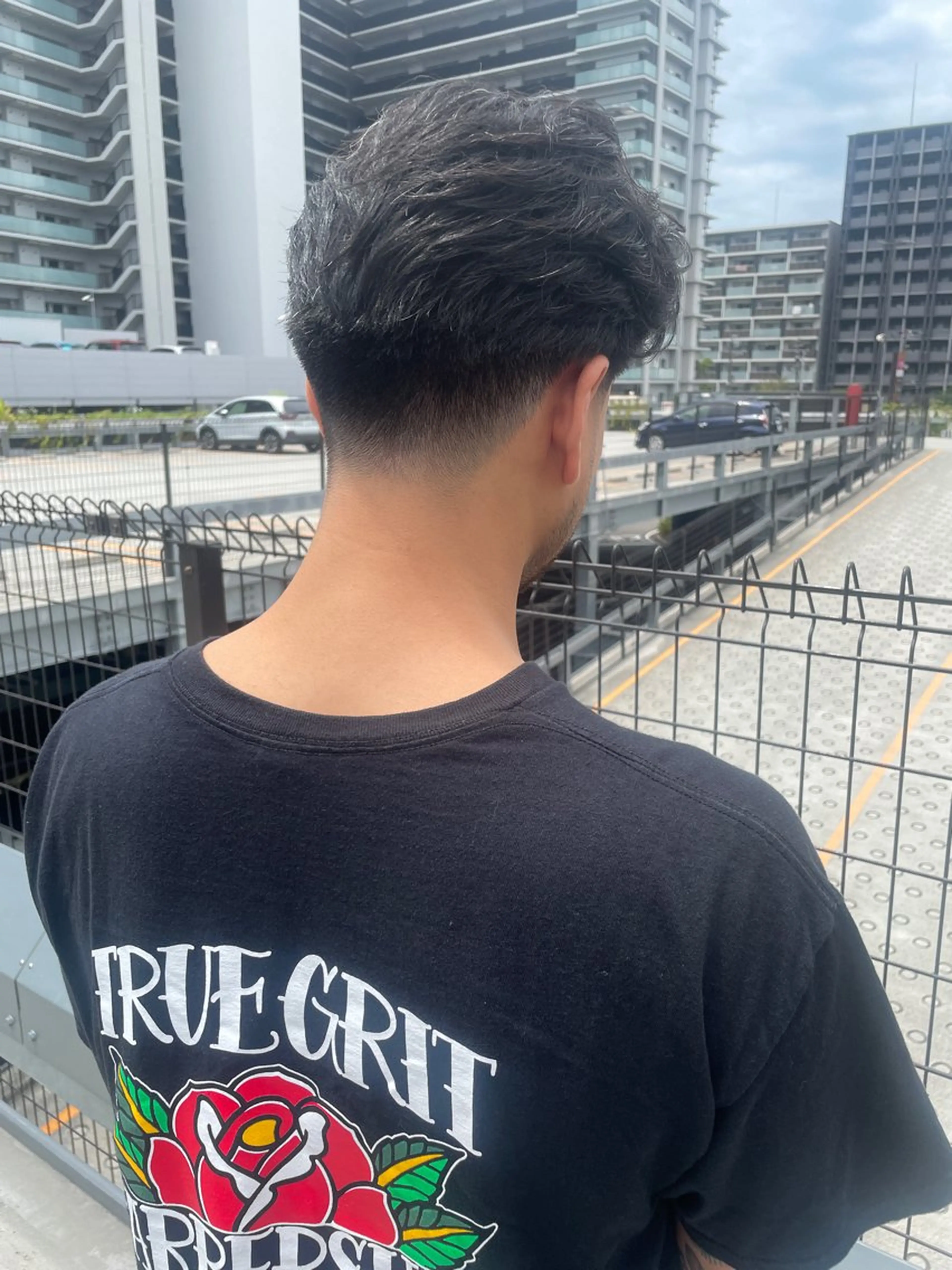 ショート パーマ メンズ フェードカット メンズヘア特化 崎田 成人のヘアスタイル