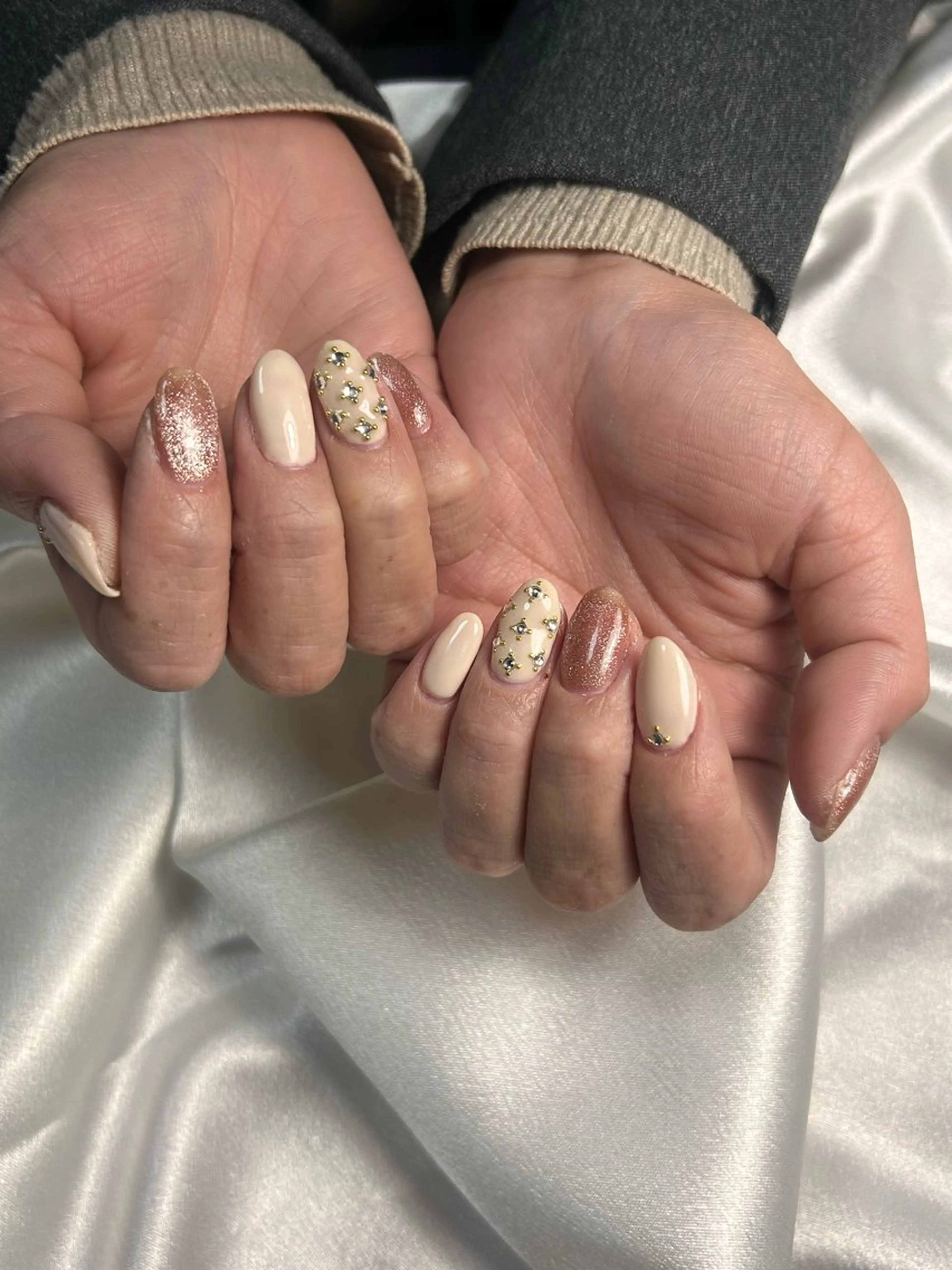 ネイル キラキラネイル マグネットネイル オフィスネイル ハンドネイル mignon RAN 高畠町のネイルデザイン