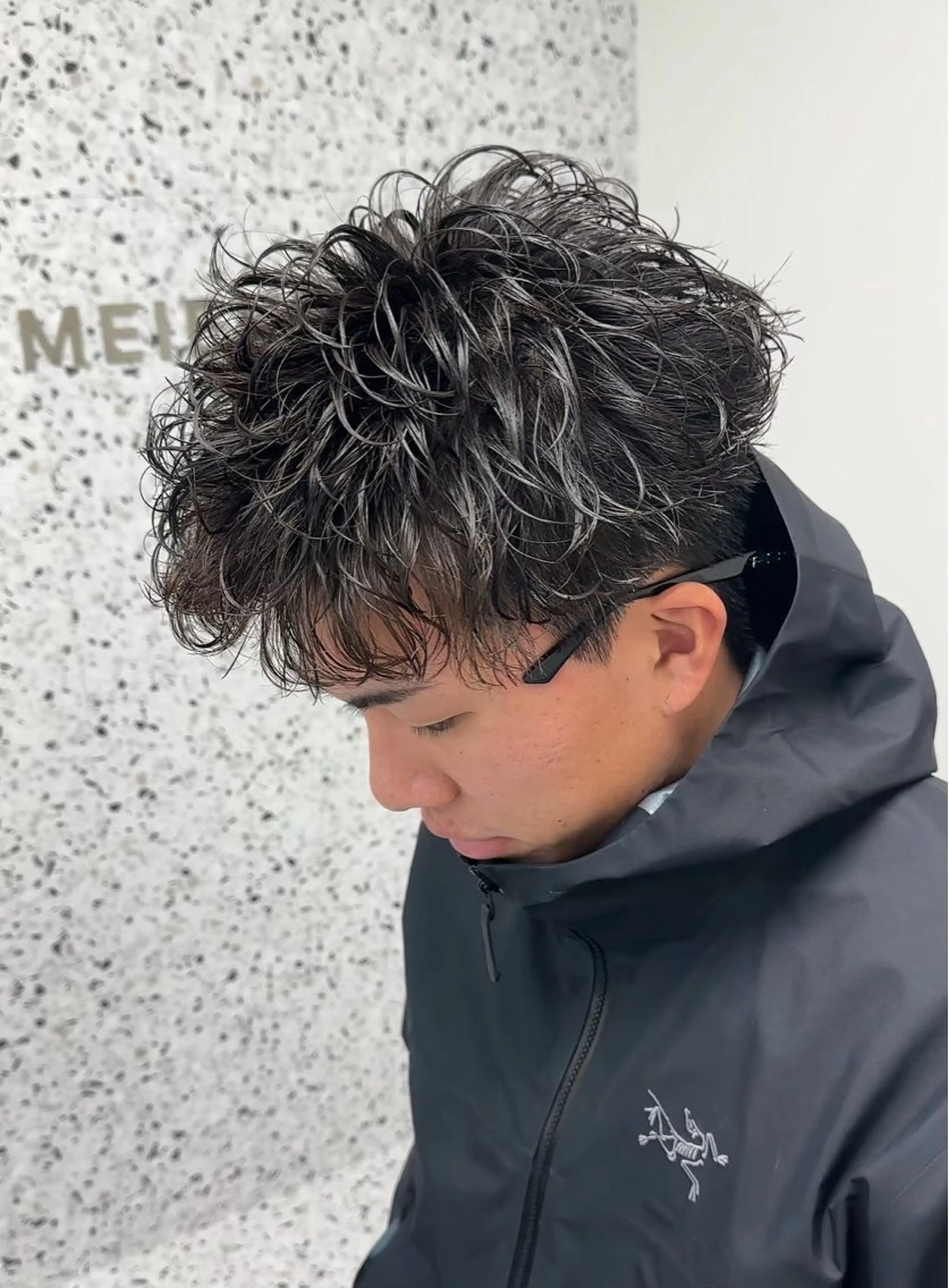 ショート カラー パーマ ✨️メンズ特化波巻き ツイスパ✨️松本真生のヘアスタイル